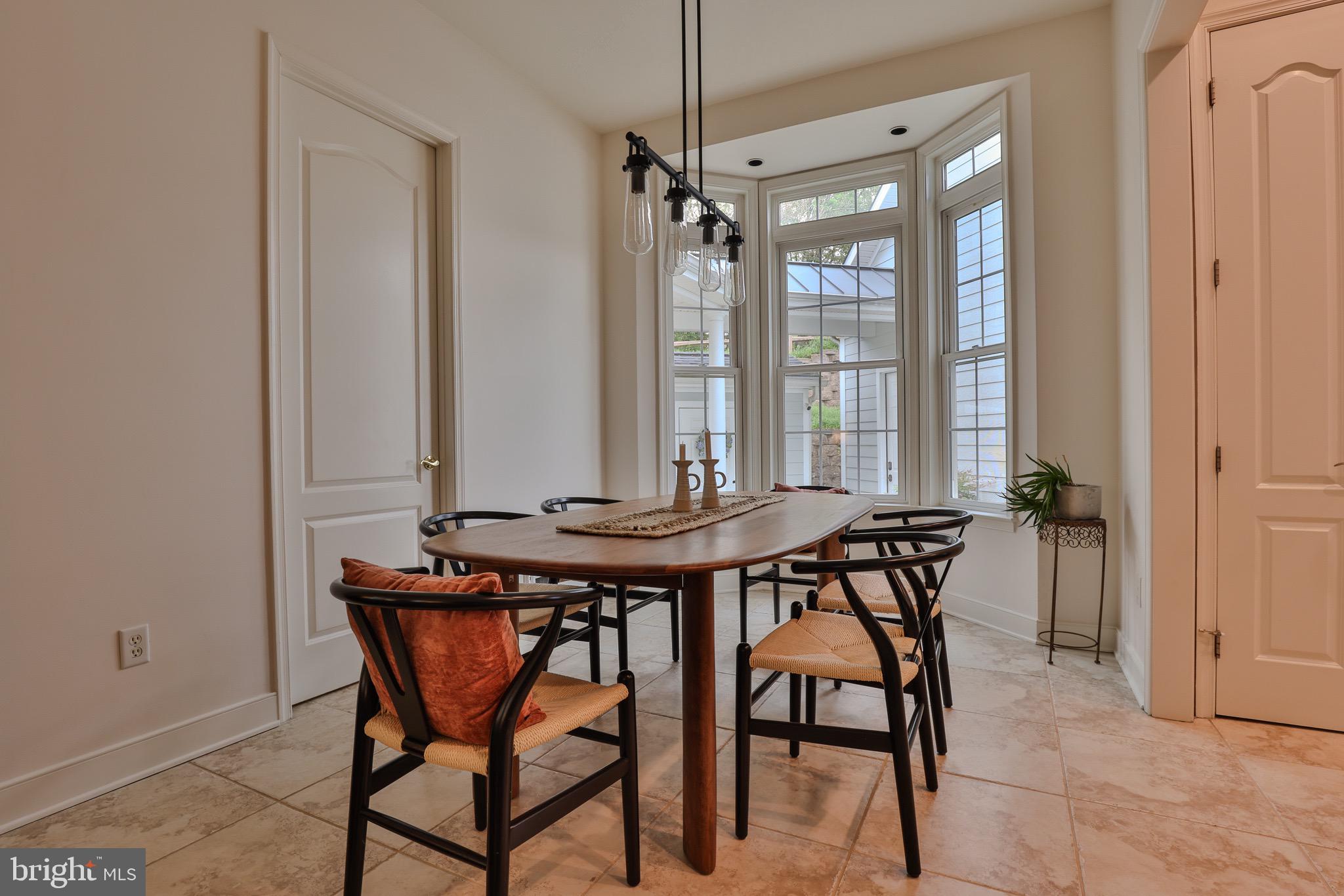 NORTH ROLAND PARK - Residential