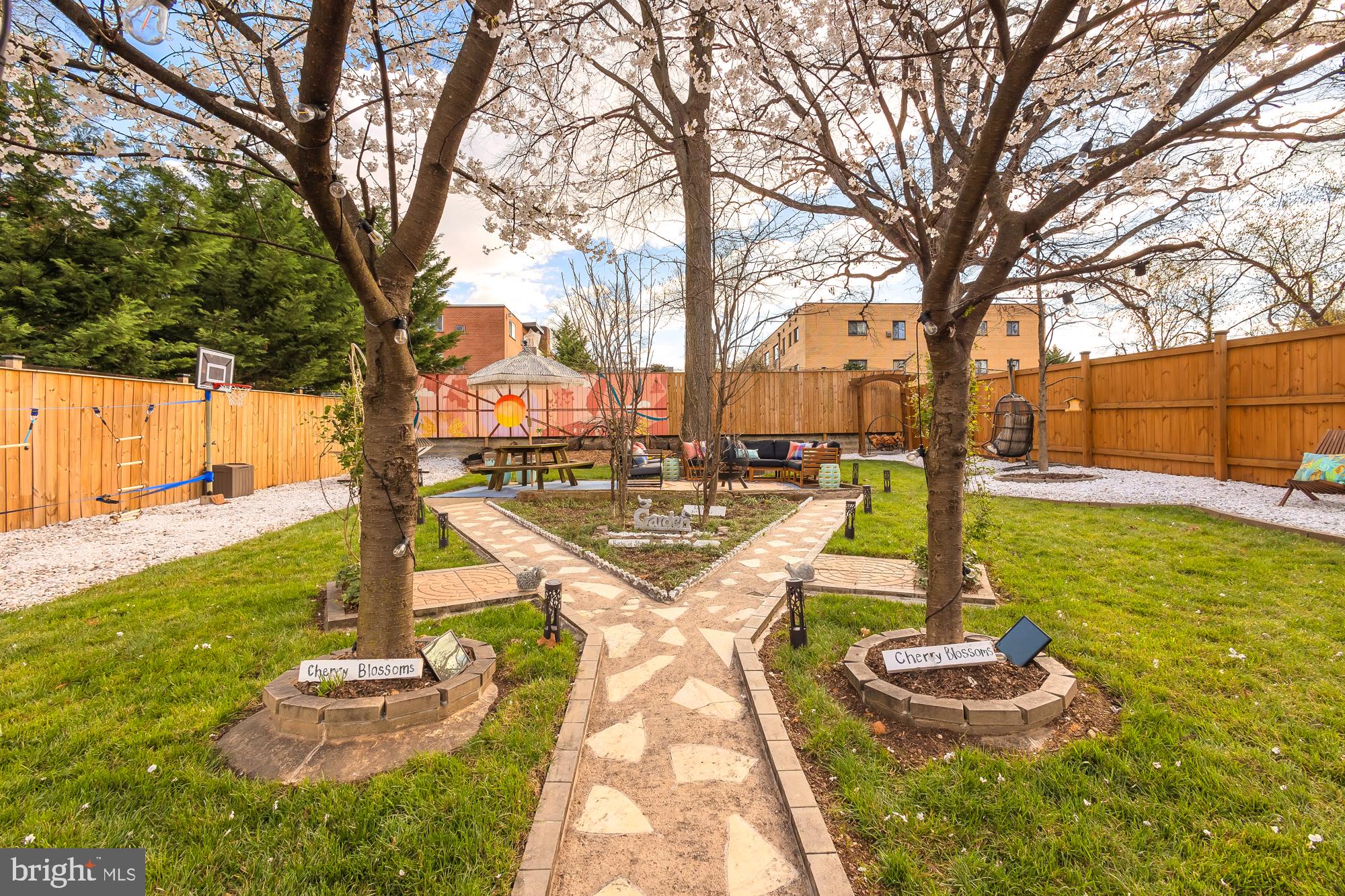 TAKOMA PARK - Residential