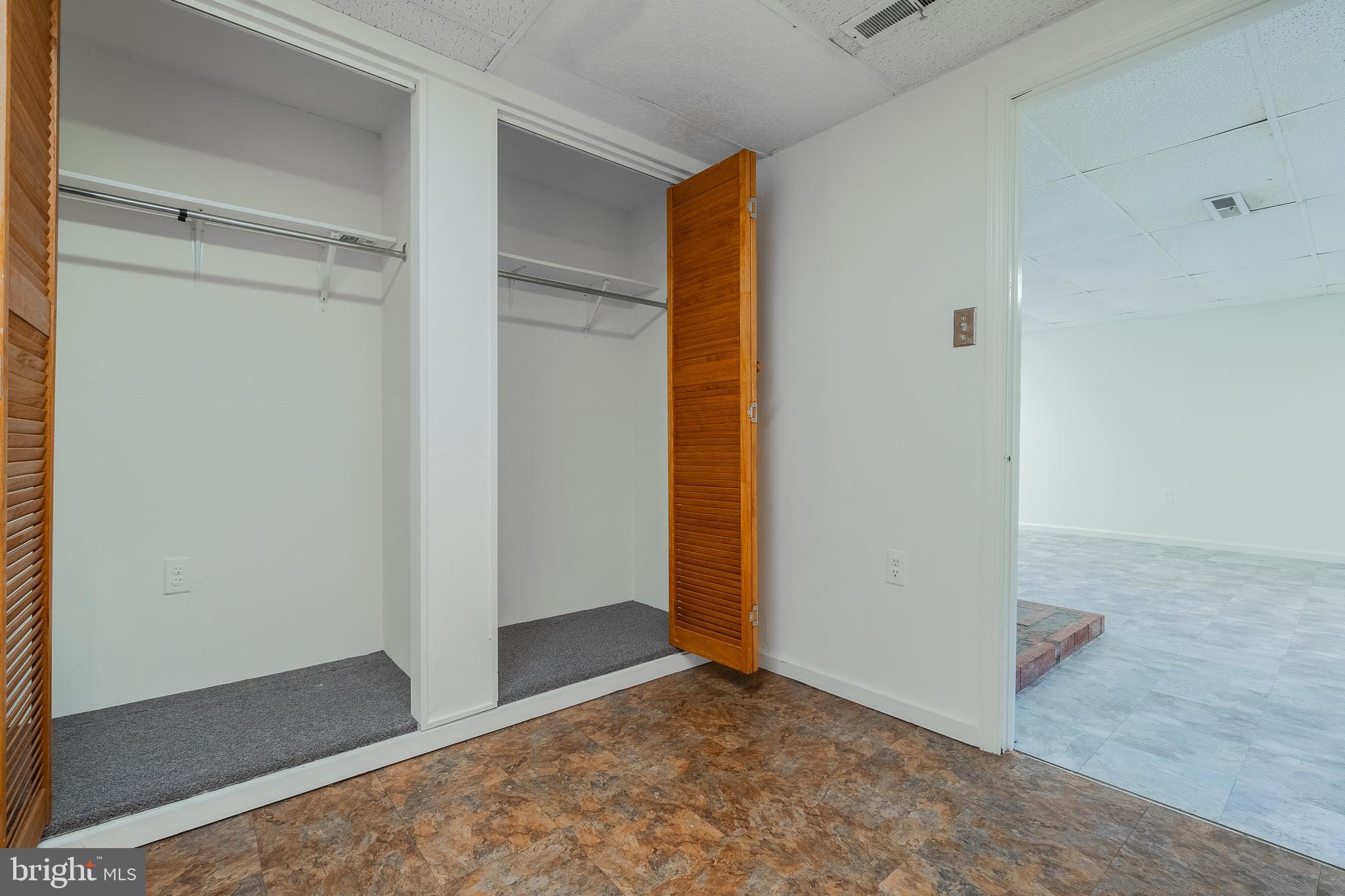 BALLSTON - Residential Lease