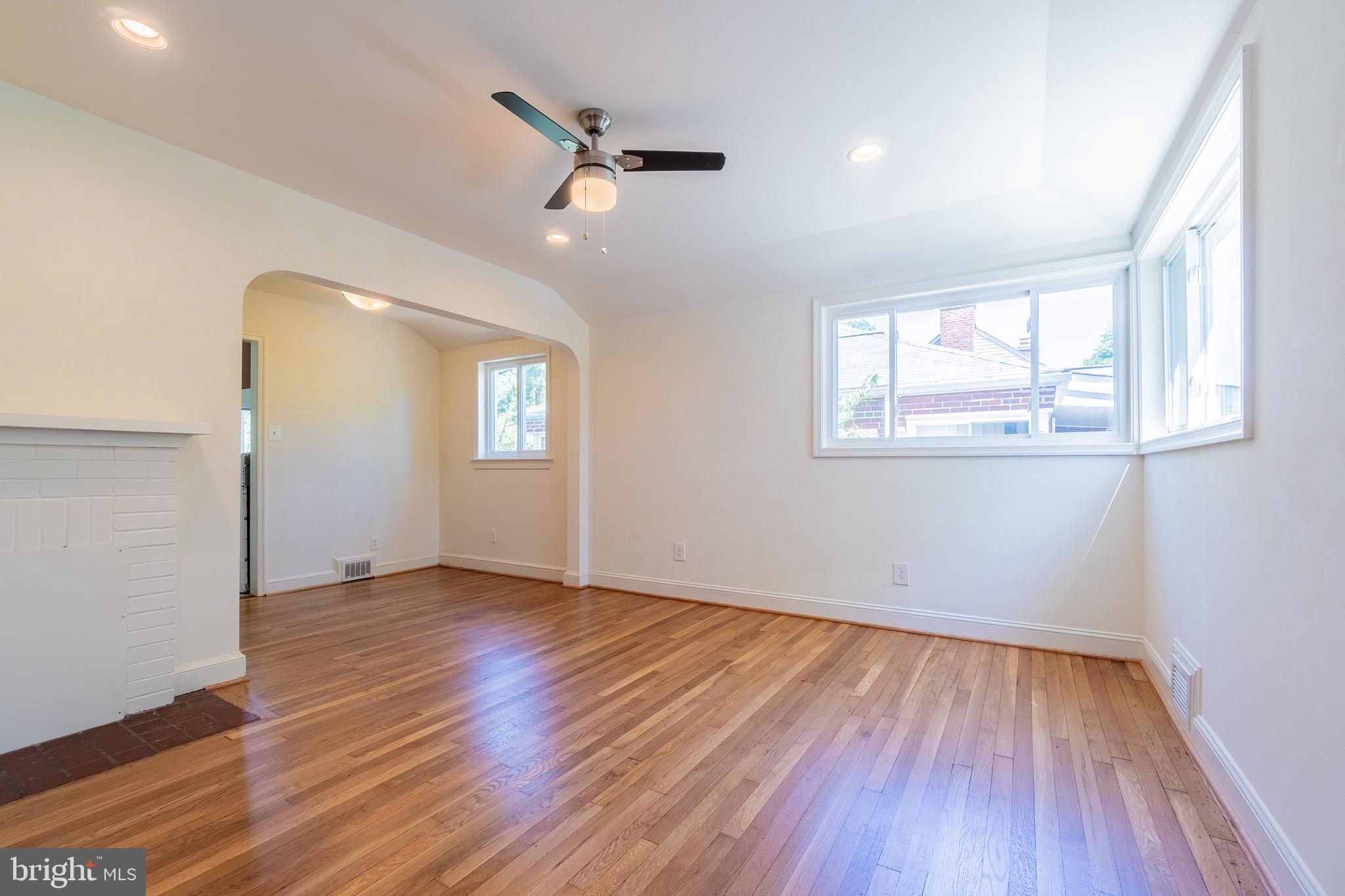 BALLSTON - Residential Lease