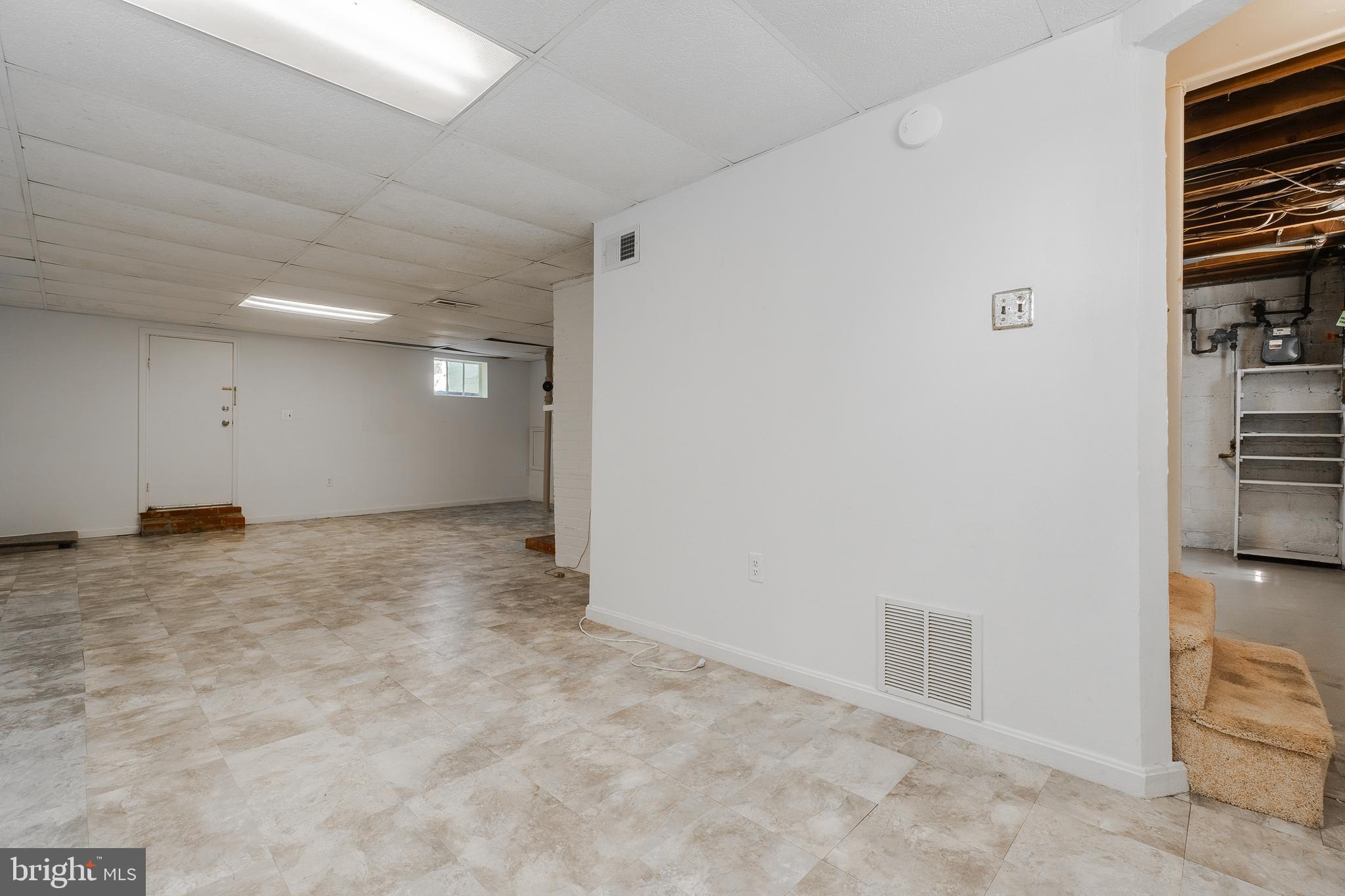 BALLSTON - Residential Lease