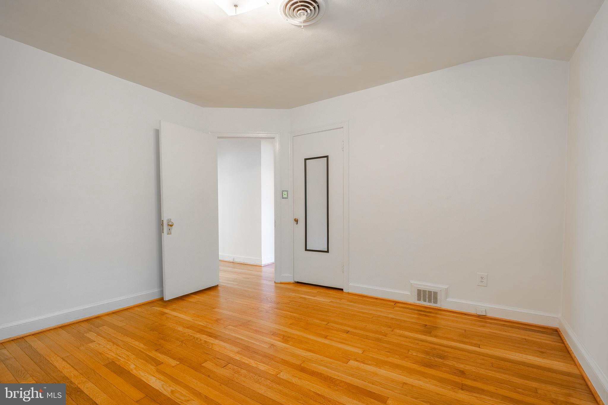 BALLSTON - Residential Lease