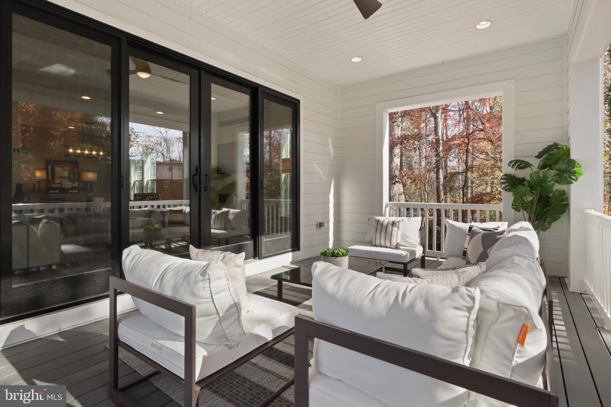 VIENNA WOODS - Residential