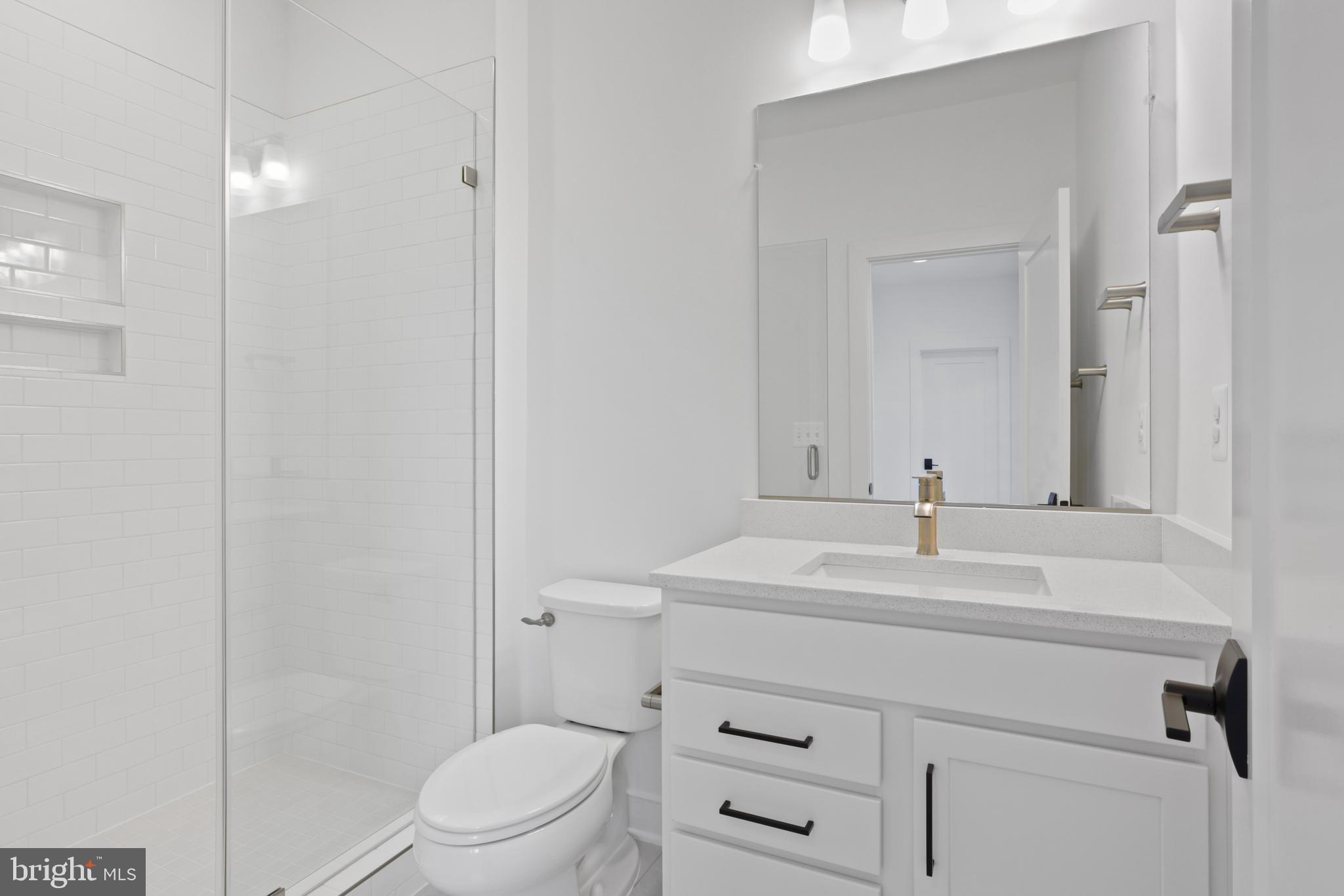 VIENNA WOODS - Residential