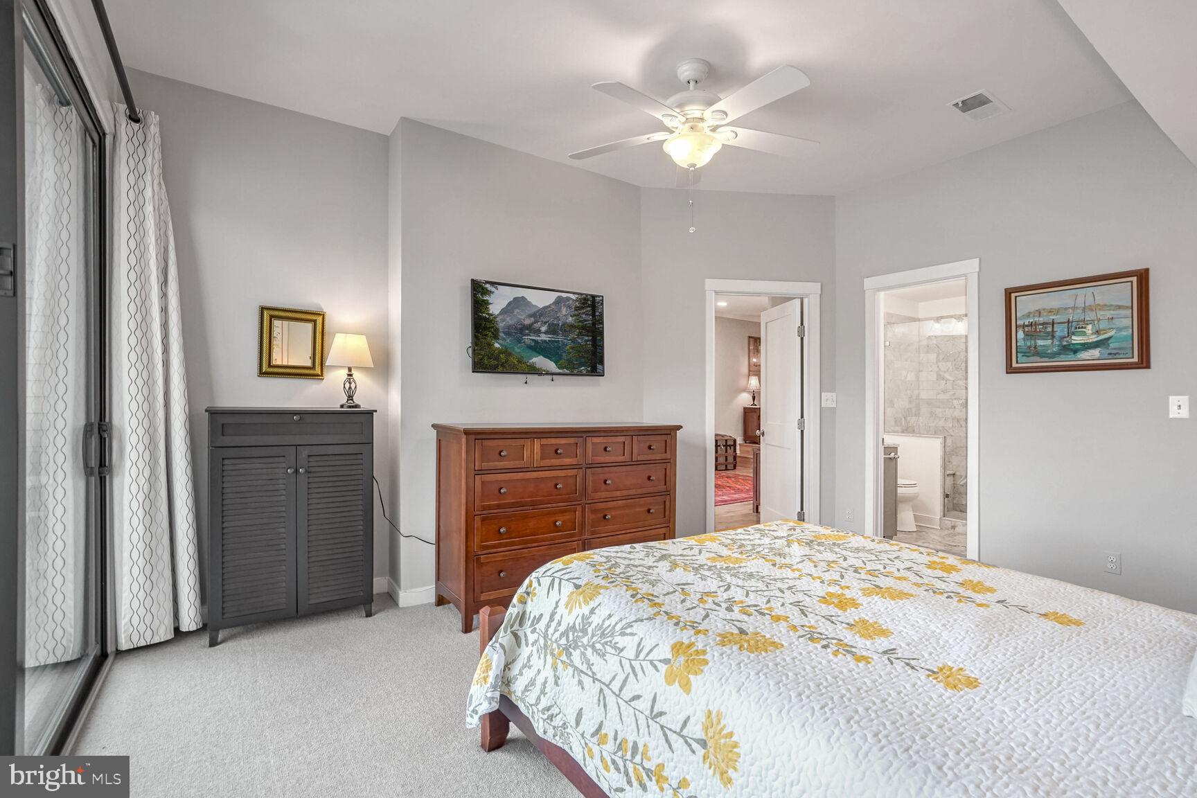 HARBOR POINT - Residential