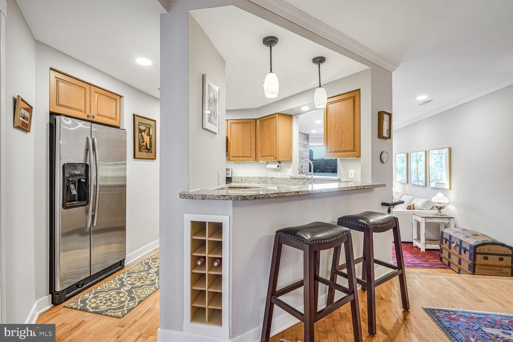 HARBOR POINT - Residential