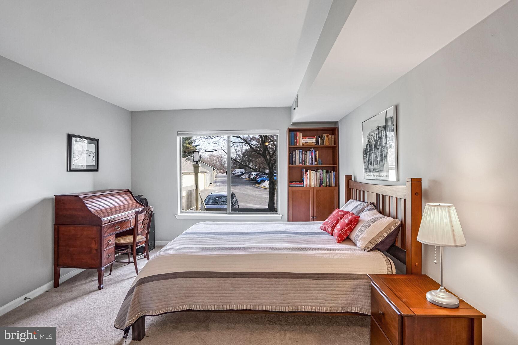 HARBOR POINT - Residential