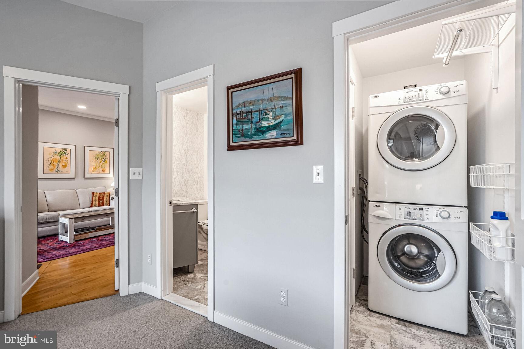 HARBOR POINT - Residential