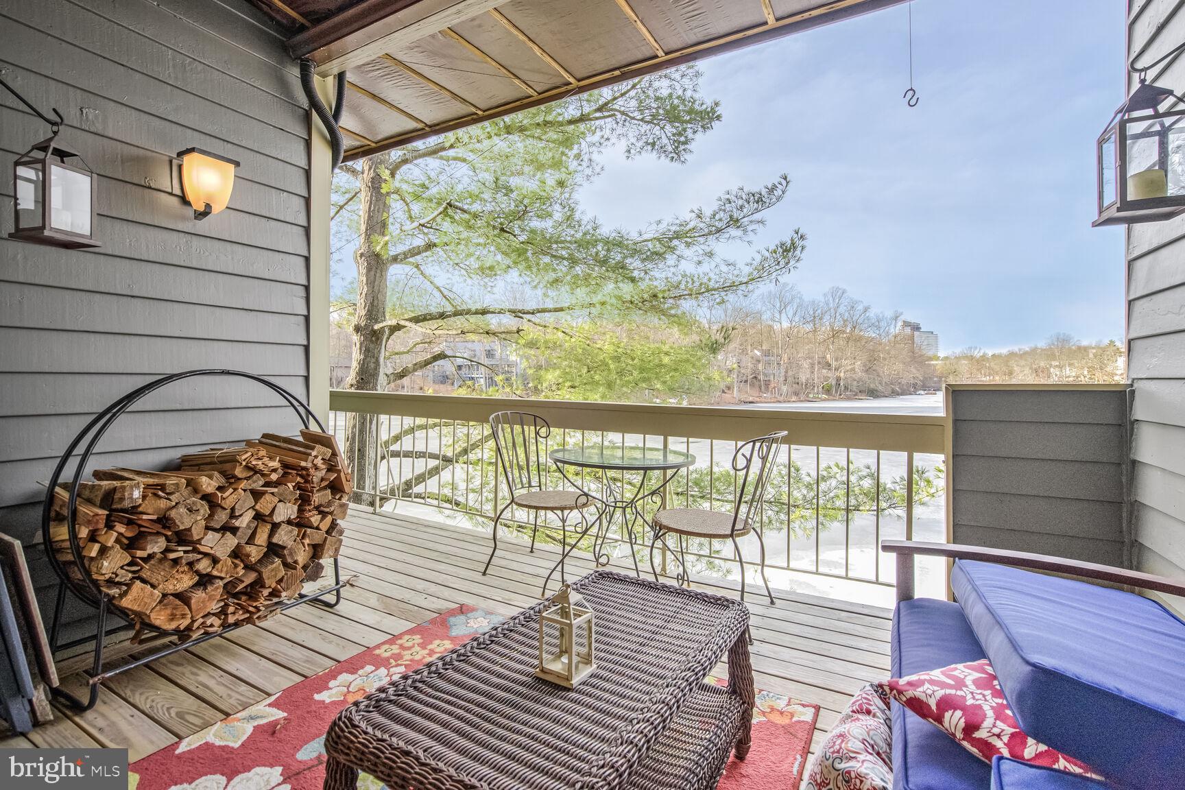 HARBOR POINT - Residential