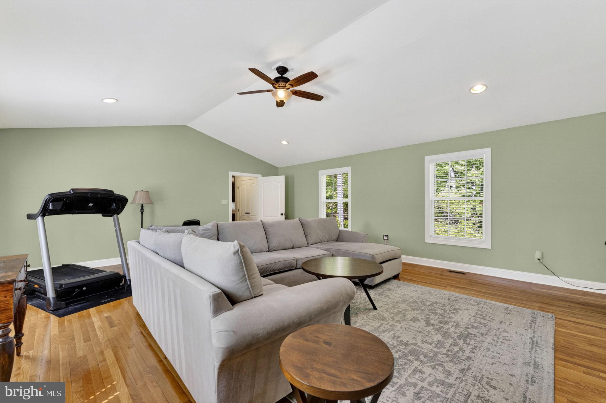 SHANNONDALE - Residential