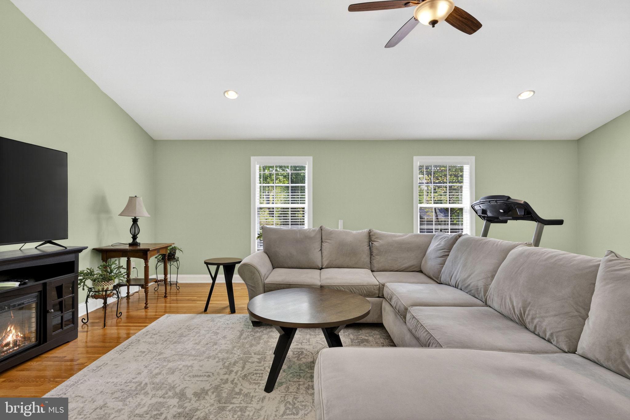 SHANNONDALE - Residential