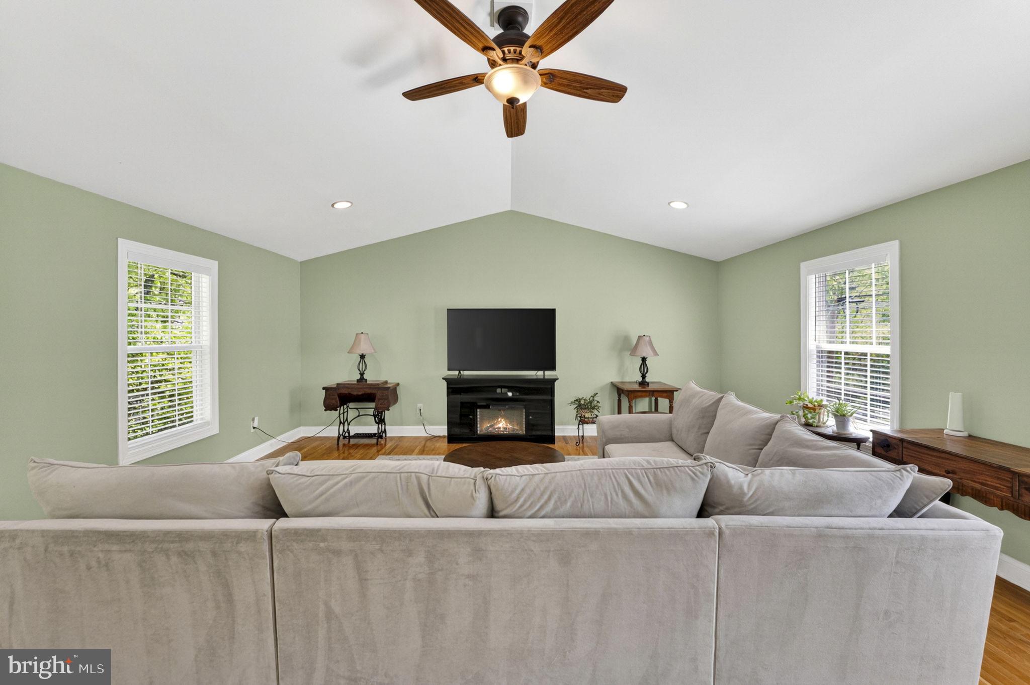 SHANNONDALE - Residential