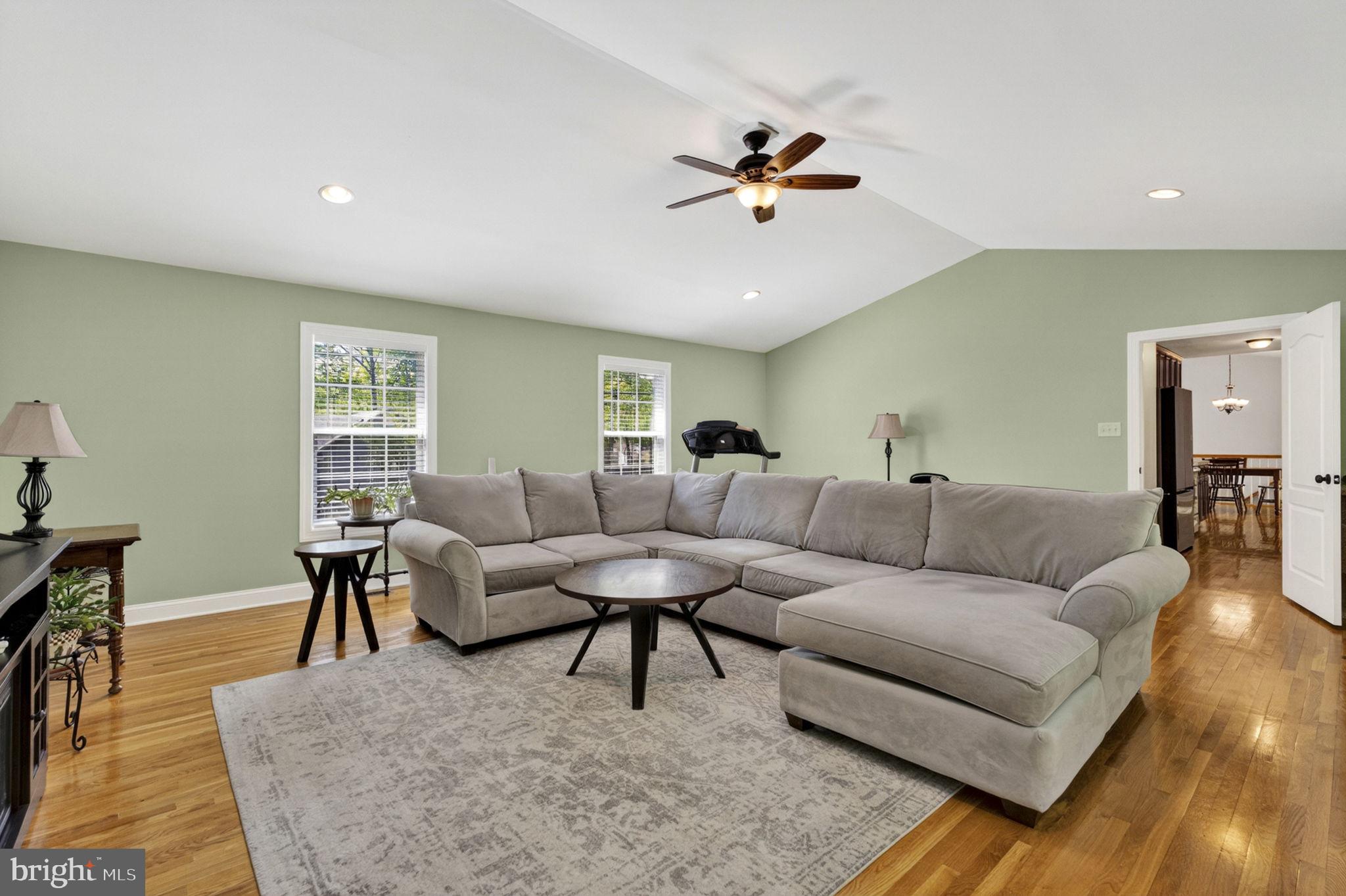 SHANNONDALE - Residential