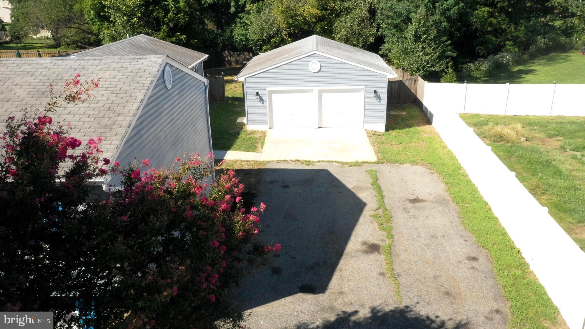 BRIARWOOD - Residential