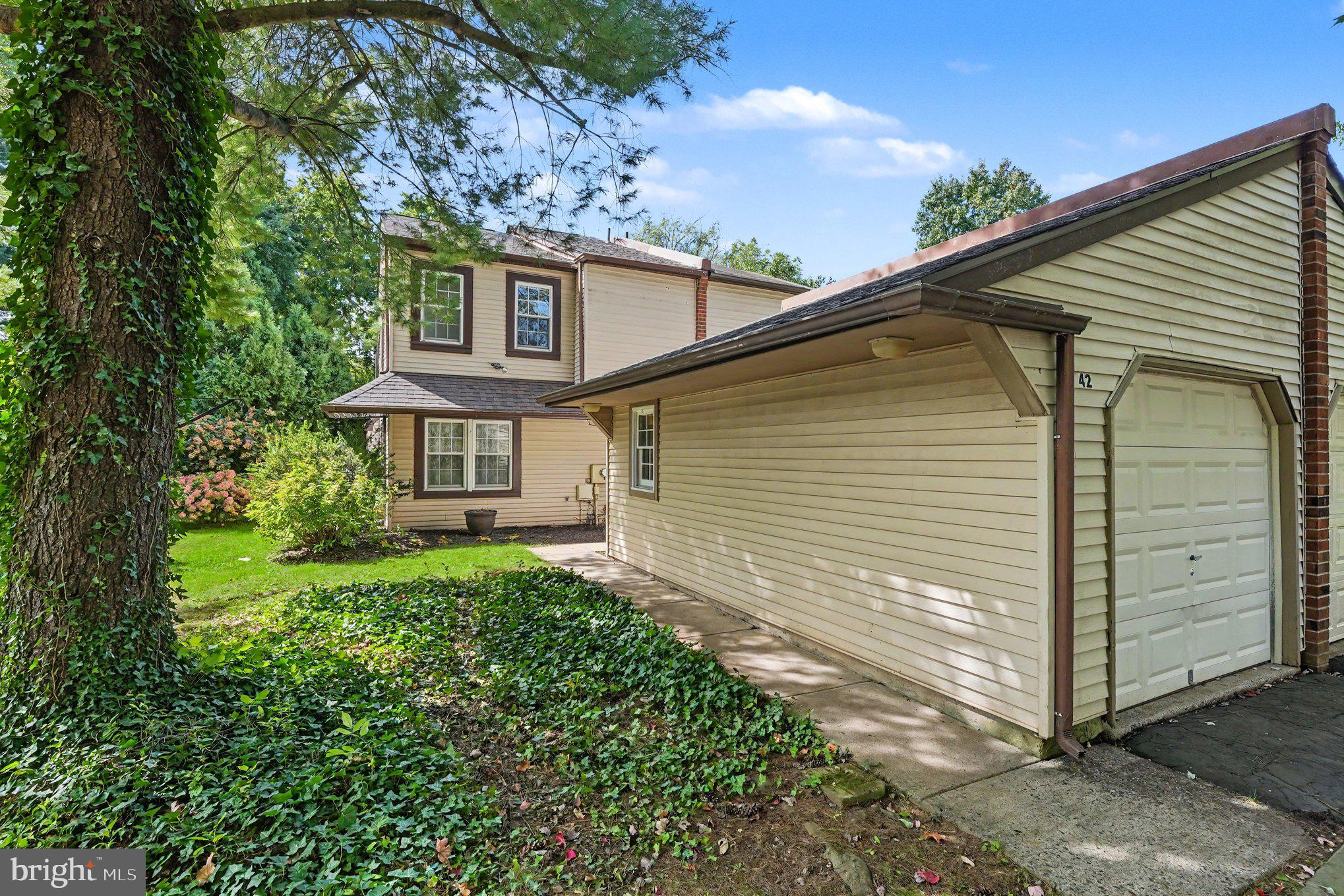42 STACEY DRIVE