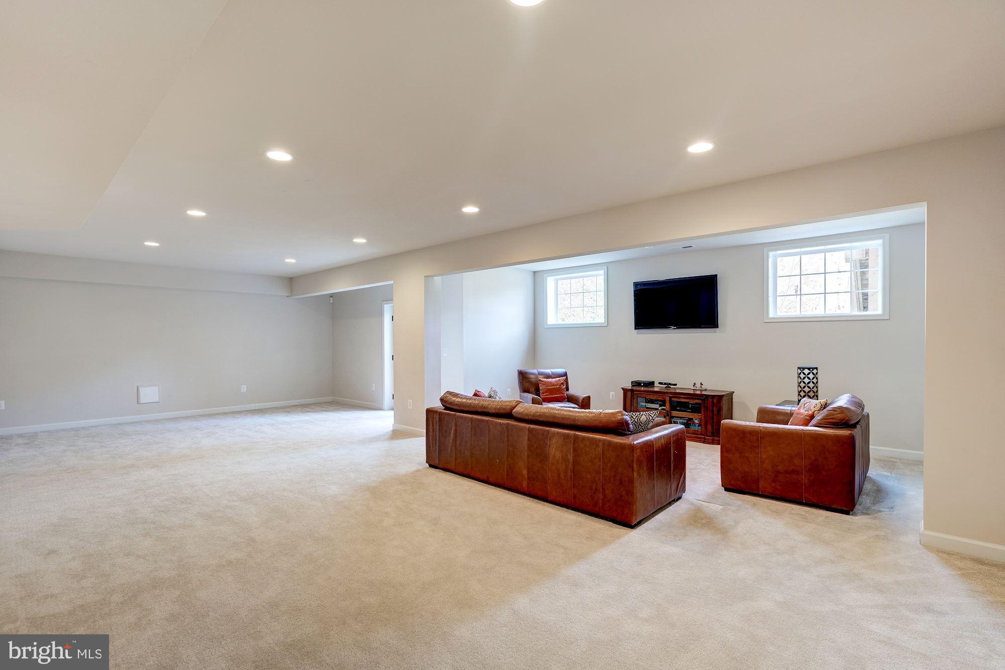 MARLBORO ESTATES - Residential