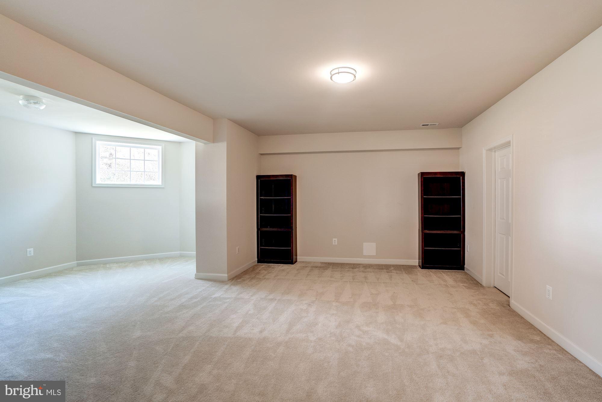 MARLBORO ESTATES - Residential