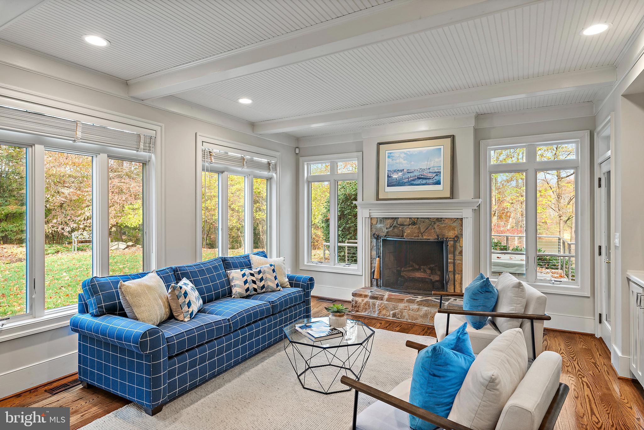 RIVER WATCH - Residential