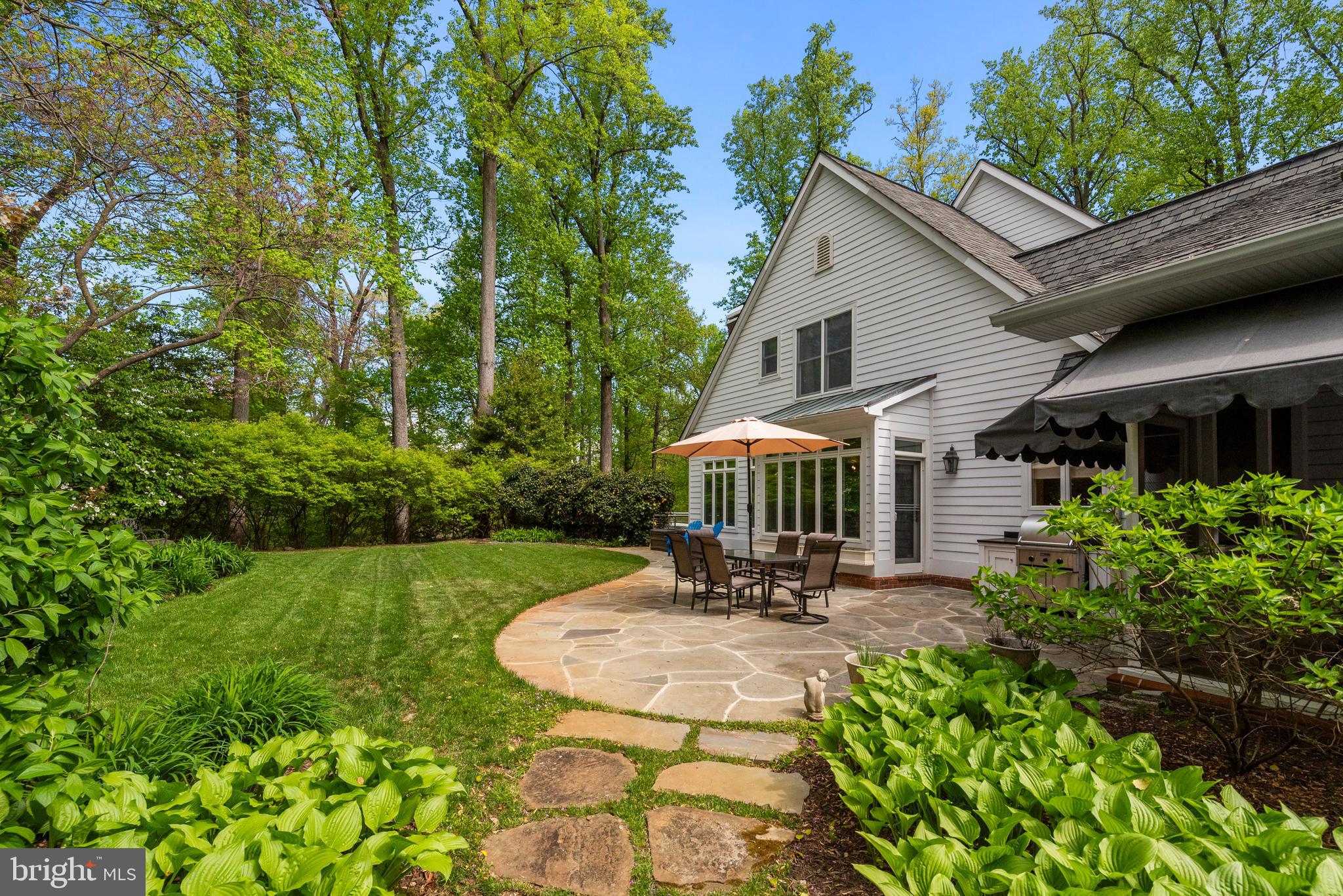 RIVER WATCH - Residential