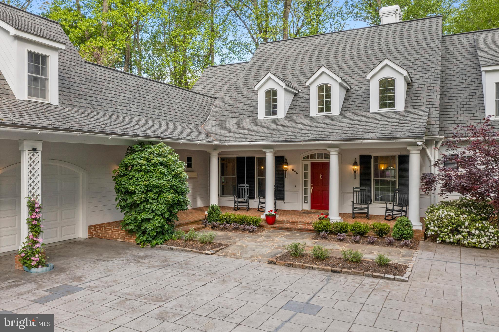 RIVER WATCH - Residential