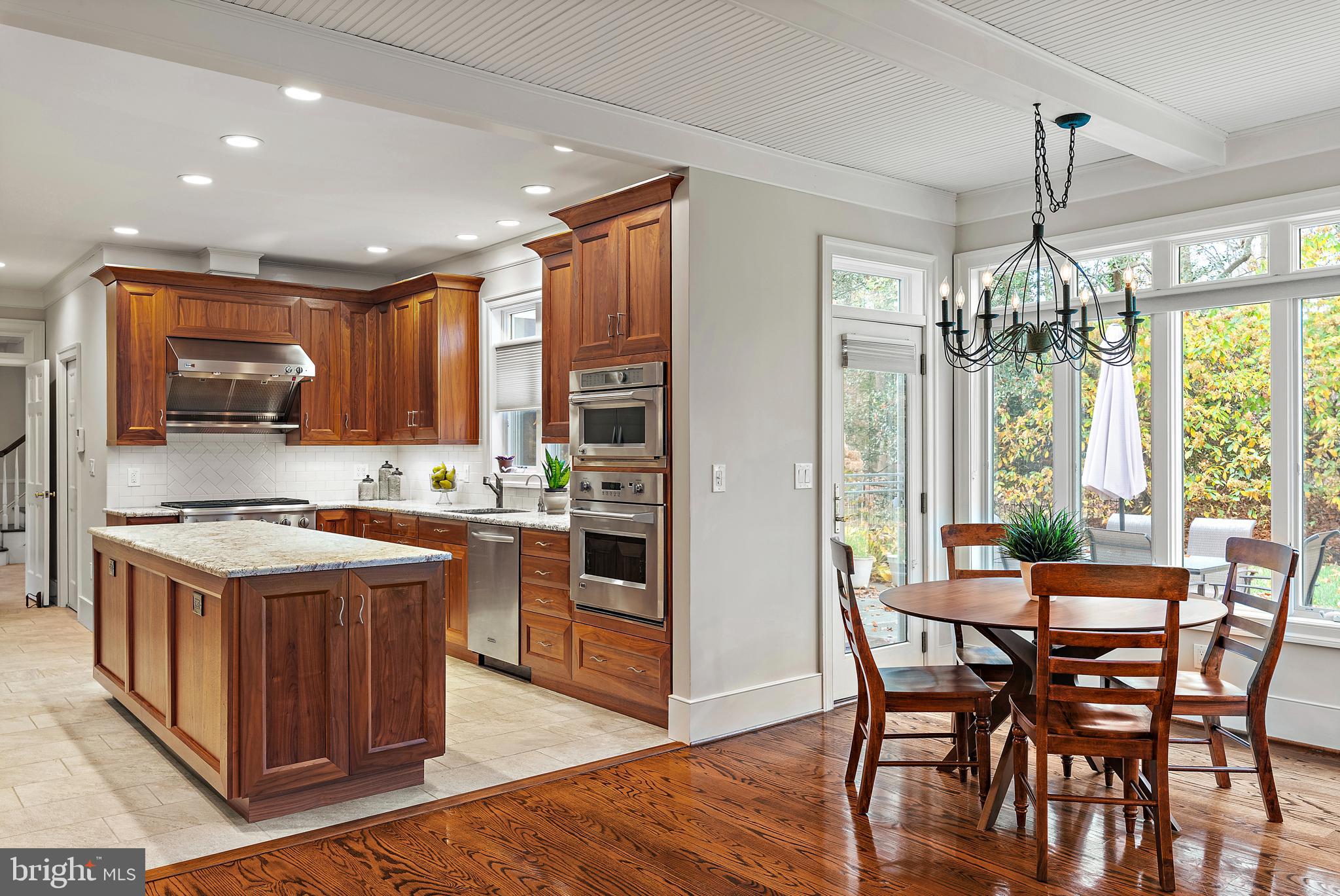 RIVER WATCH - Residential