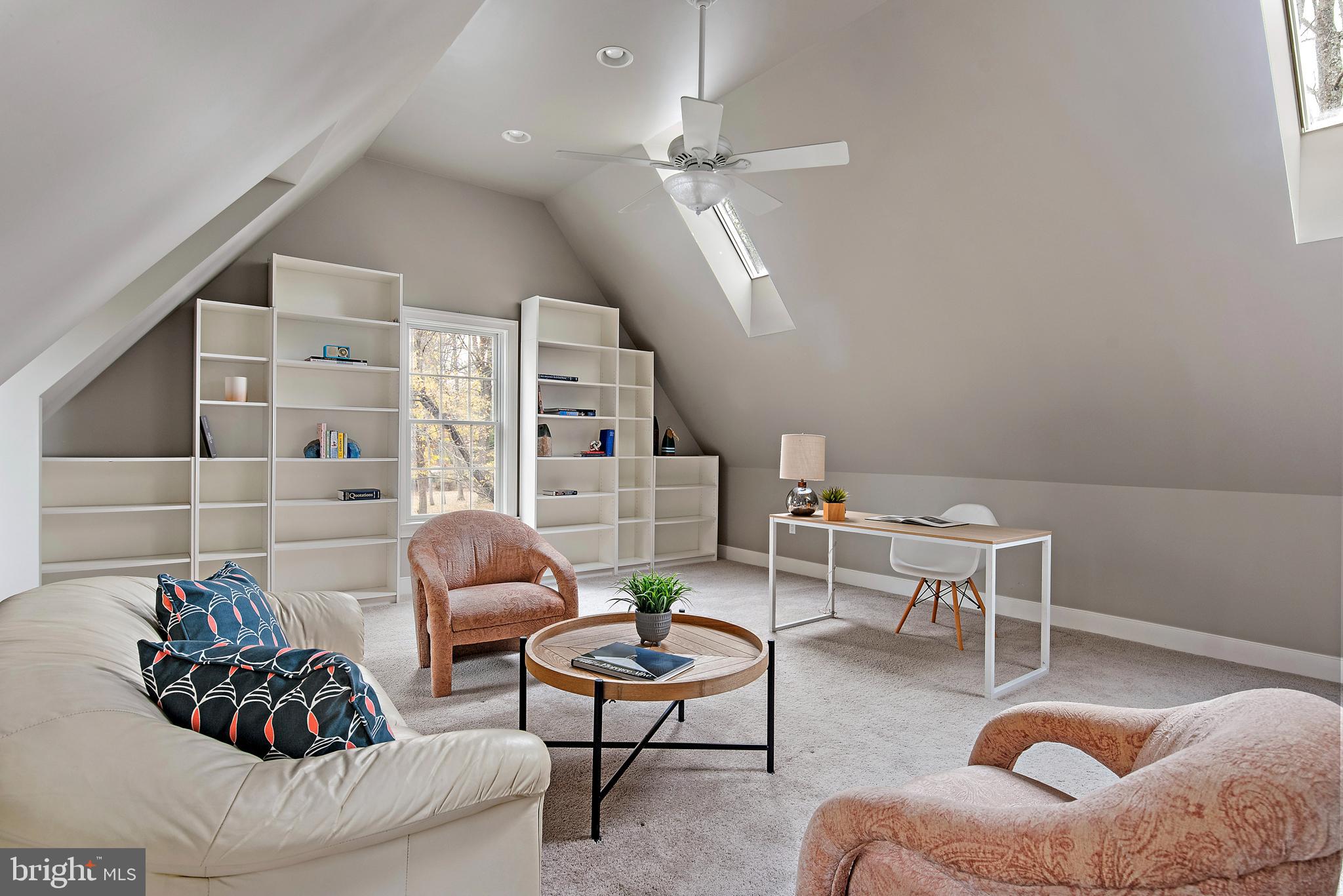 RIVER WATCH - Residential