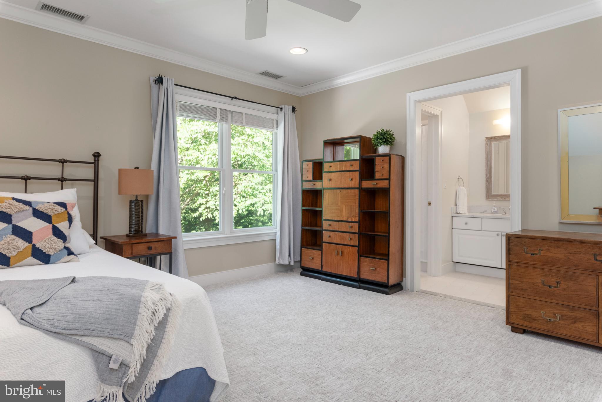 RIVER WATCH - Residential