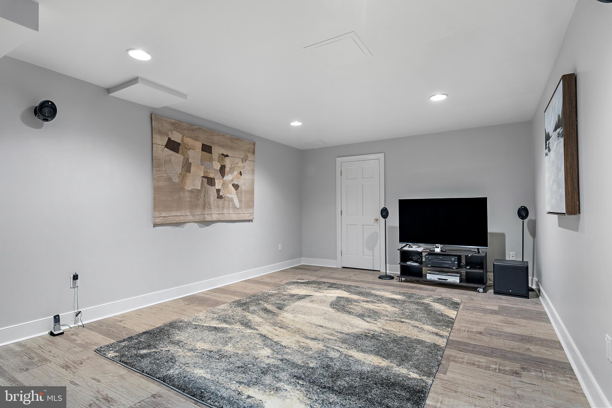 RIVER WATCH - Residential