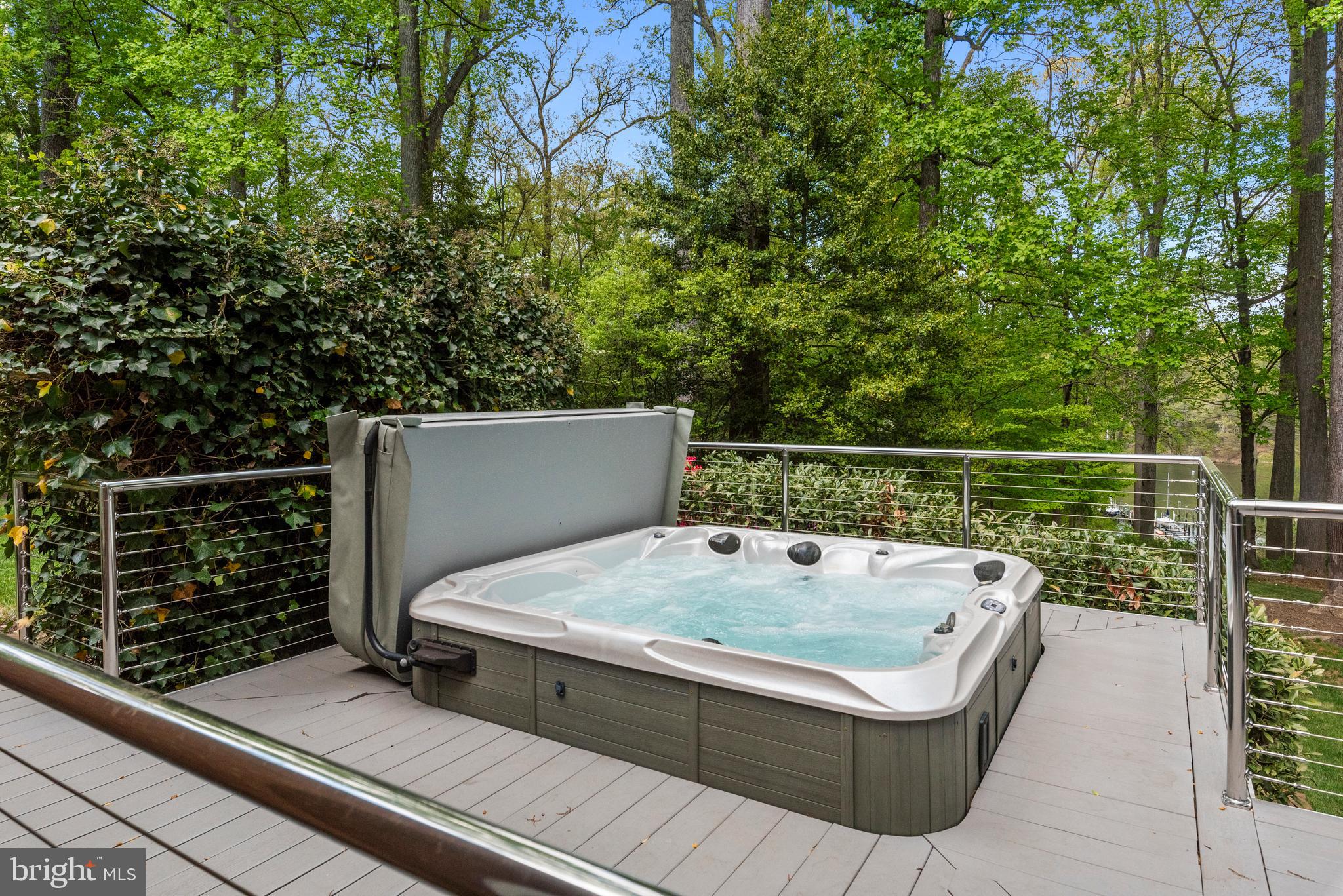 RIVER WATCH - Residential