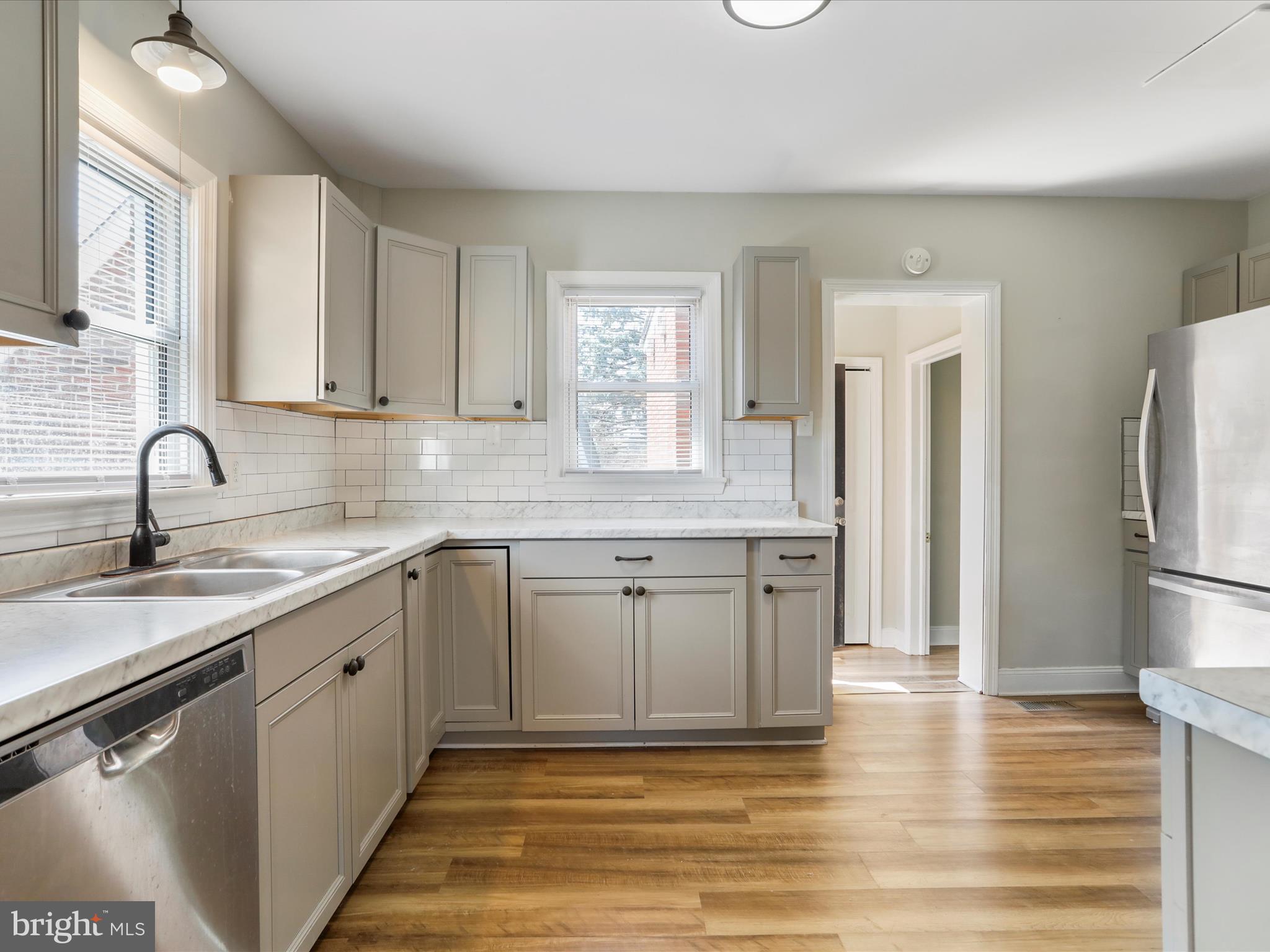 BERKELEY MANOR - Residential