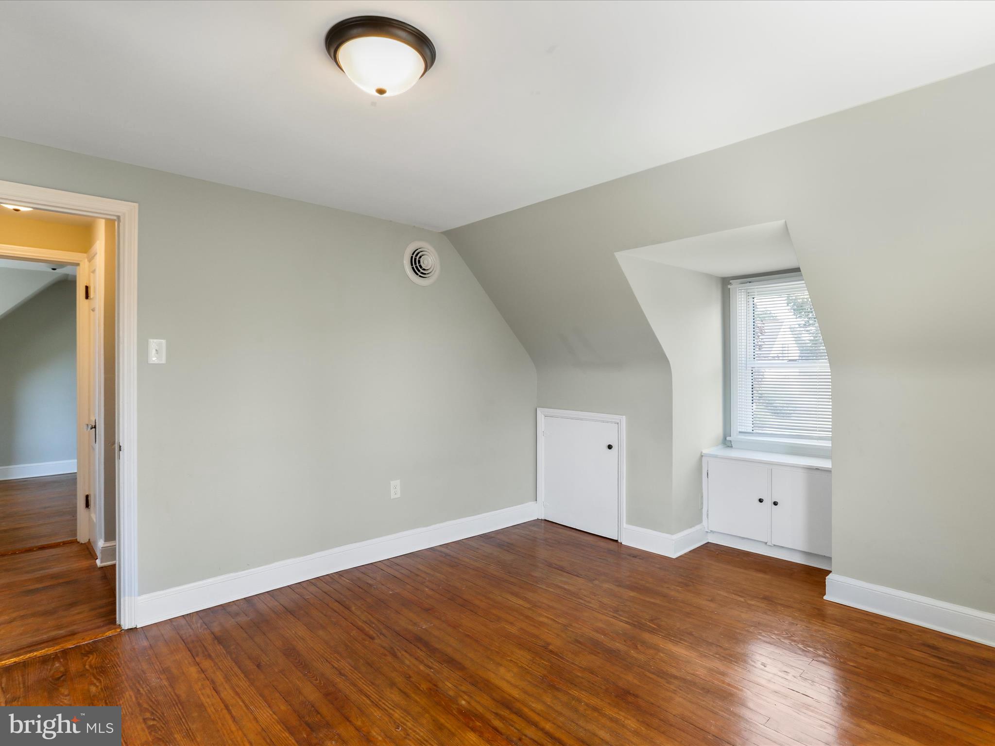 BERKELEY MANOR - Residential