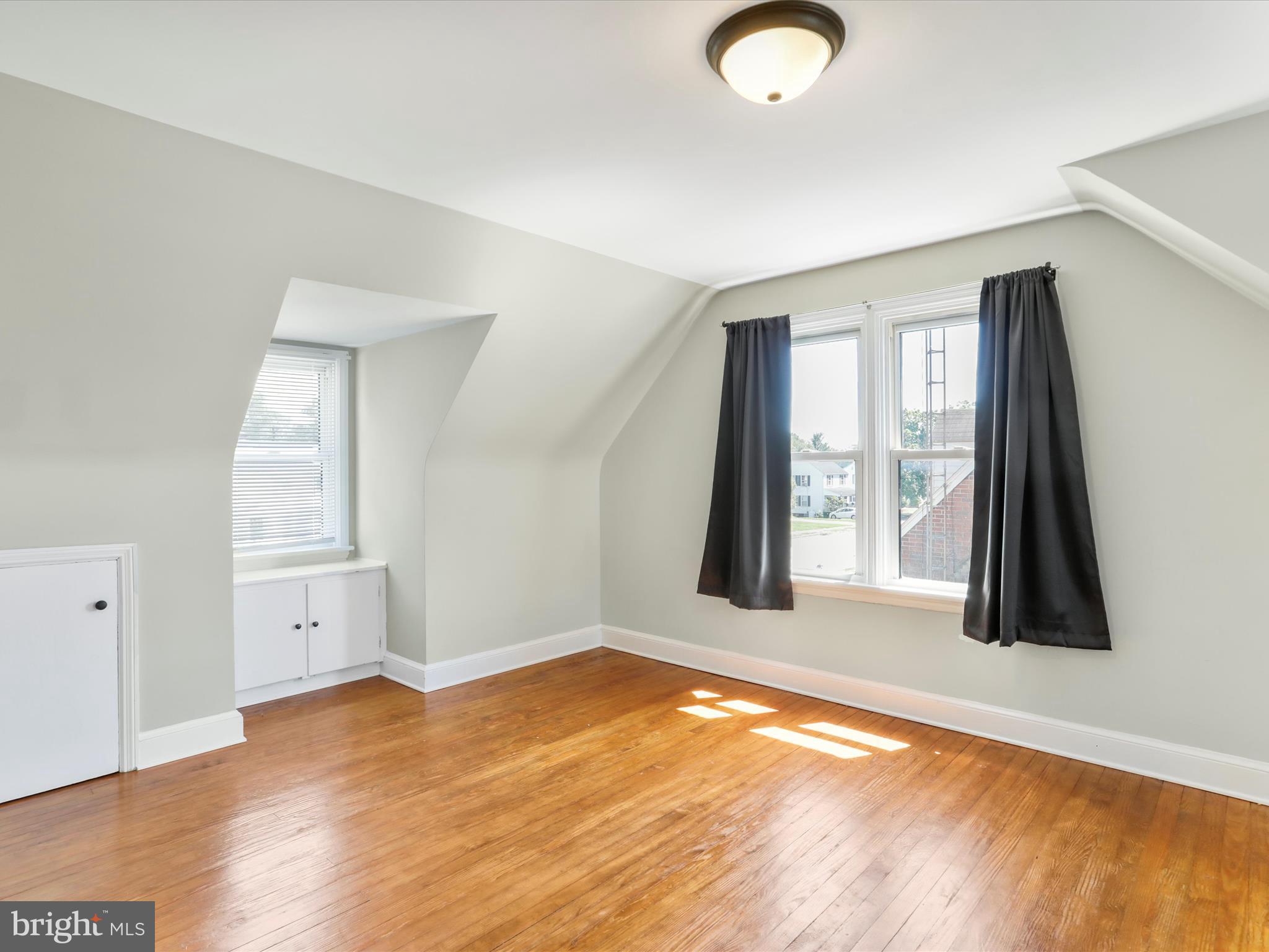 BERKELEY MANOR - Residential