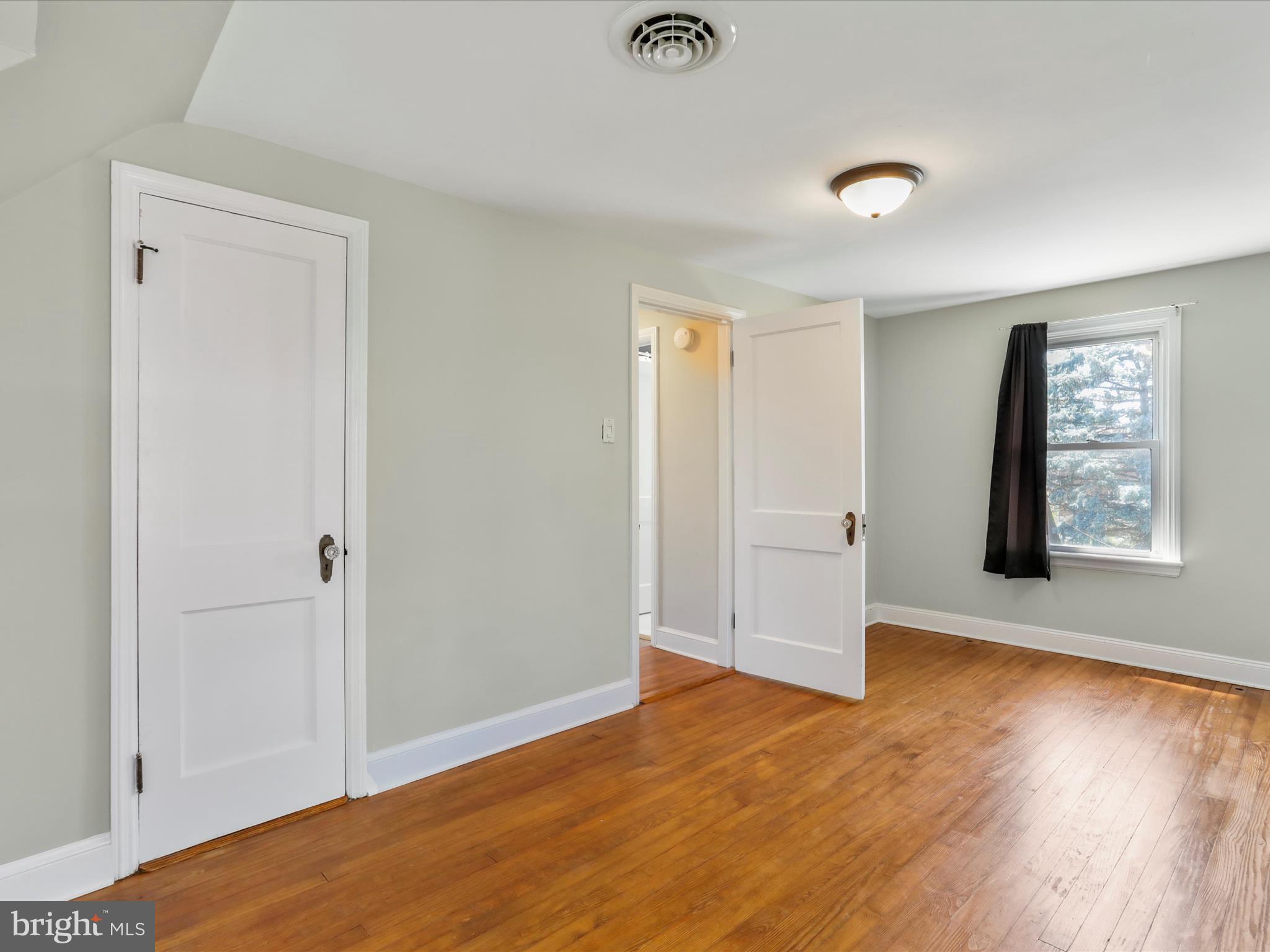 BERKELEY MANOR - Residential