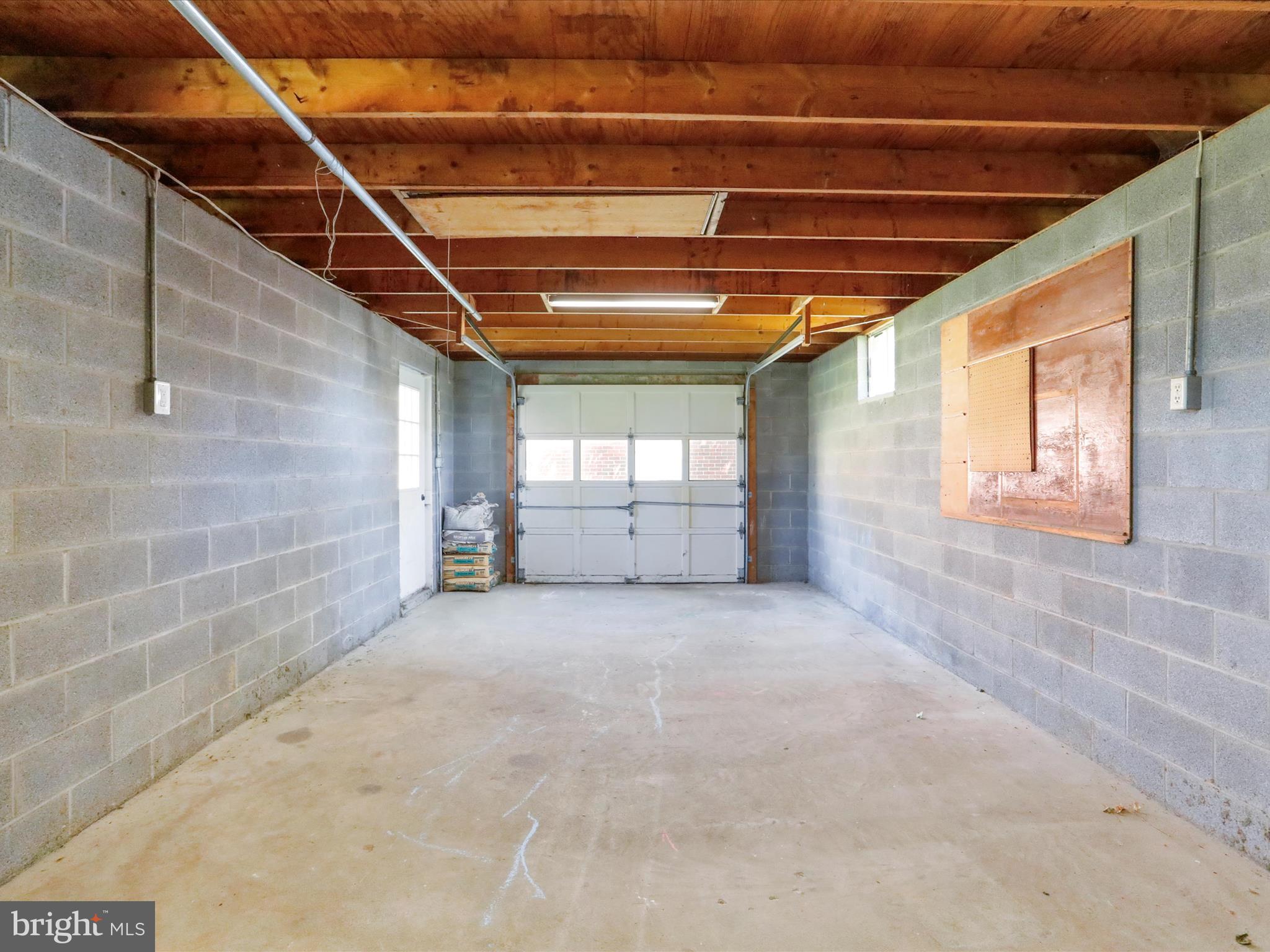 BERKELEY MANOR - Residential