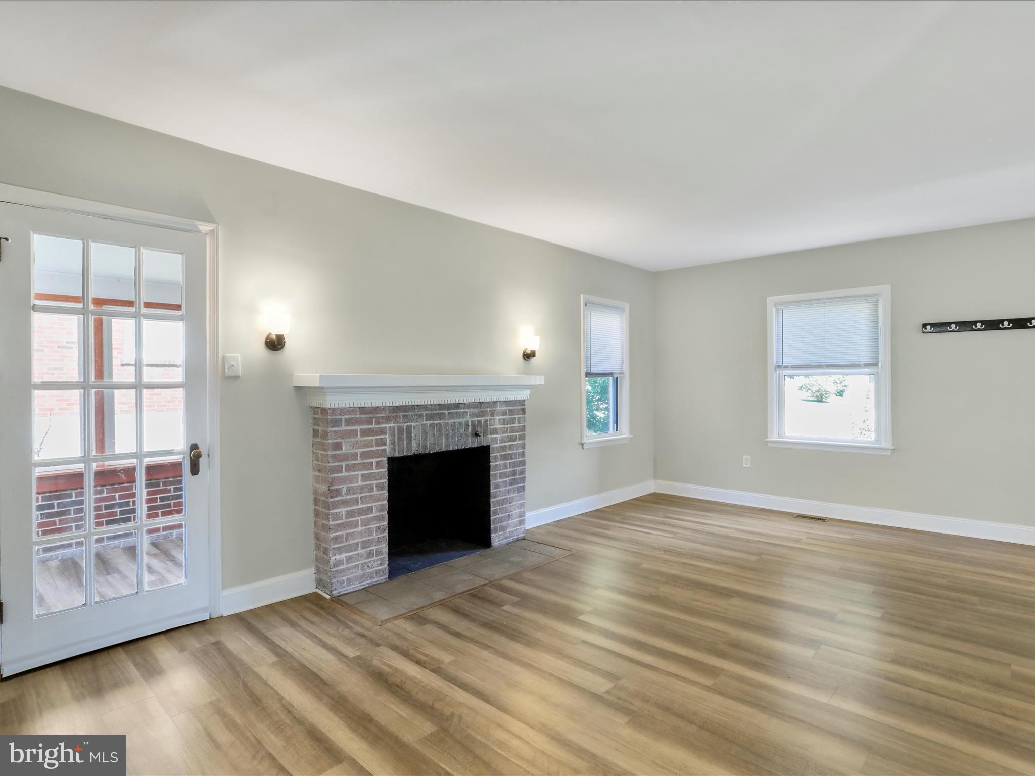 BERKELEY MANOR - Residential