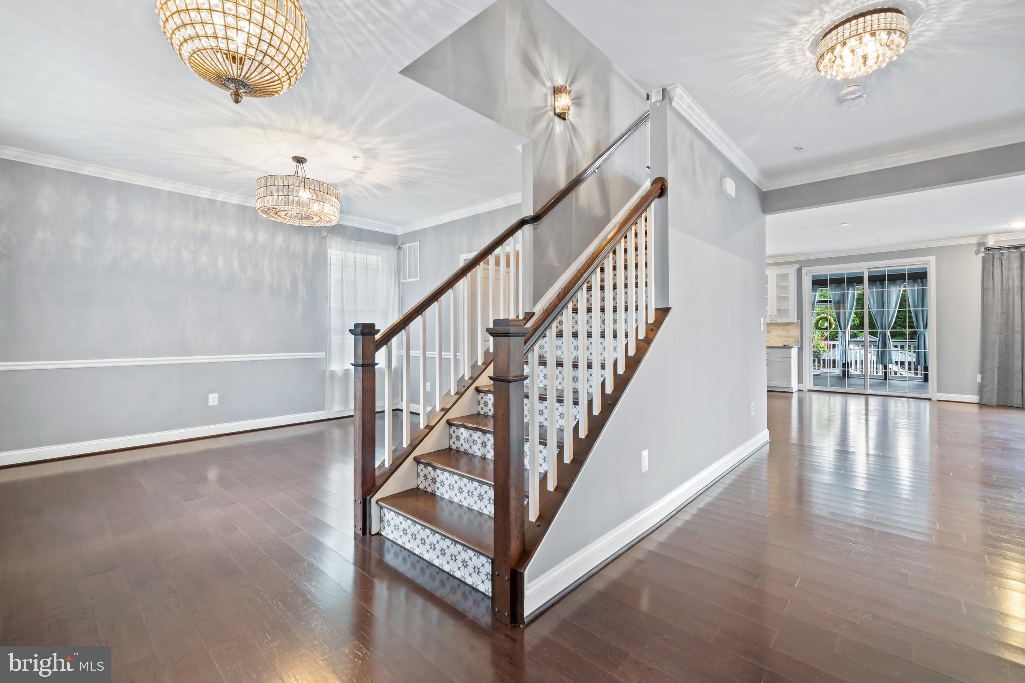 NORTH KENSINGTON - Residential