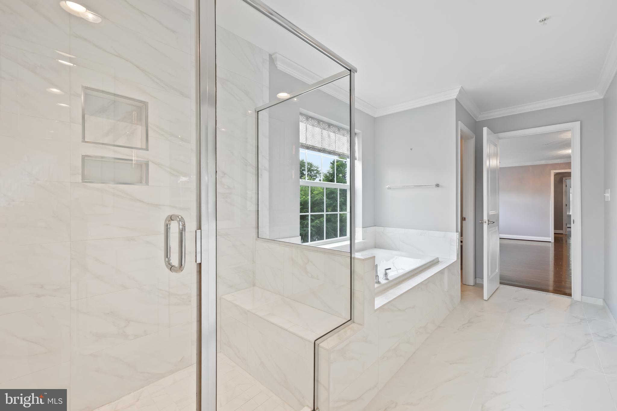 NORTH KENSINGTON - Residential