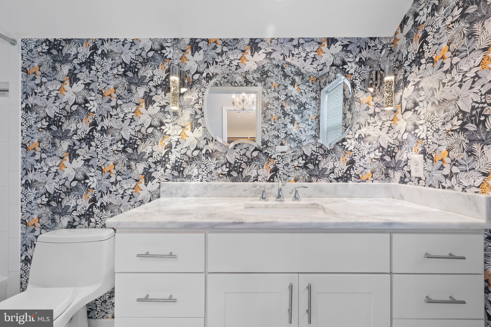 NORTH KENSINGTON - Residential