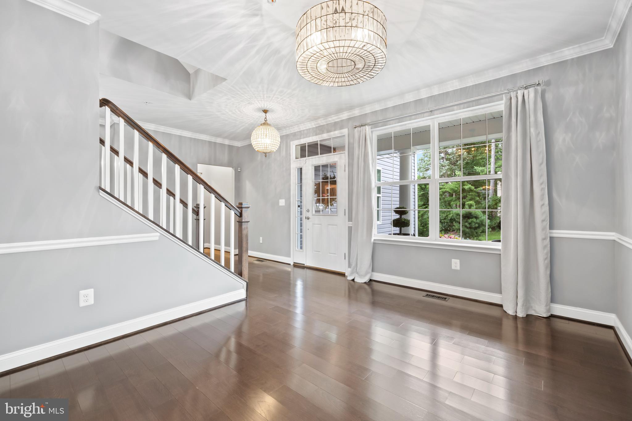 NORTH KENSINGTON - Residential