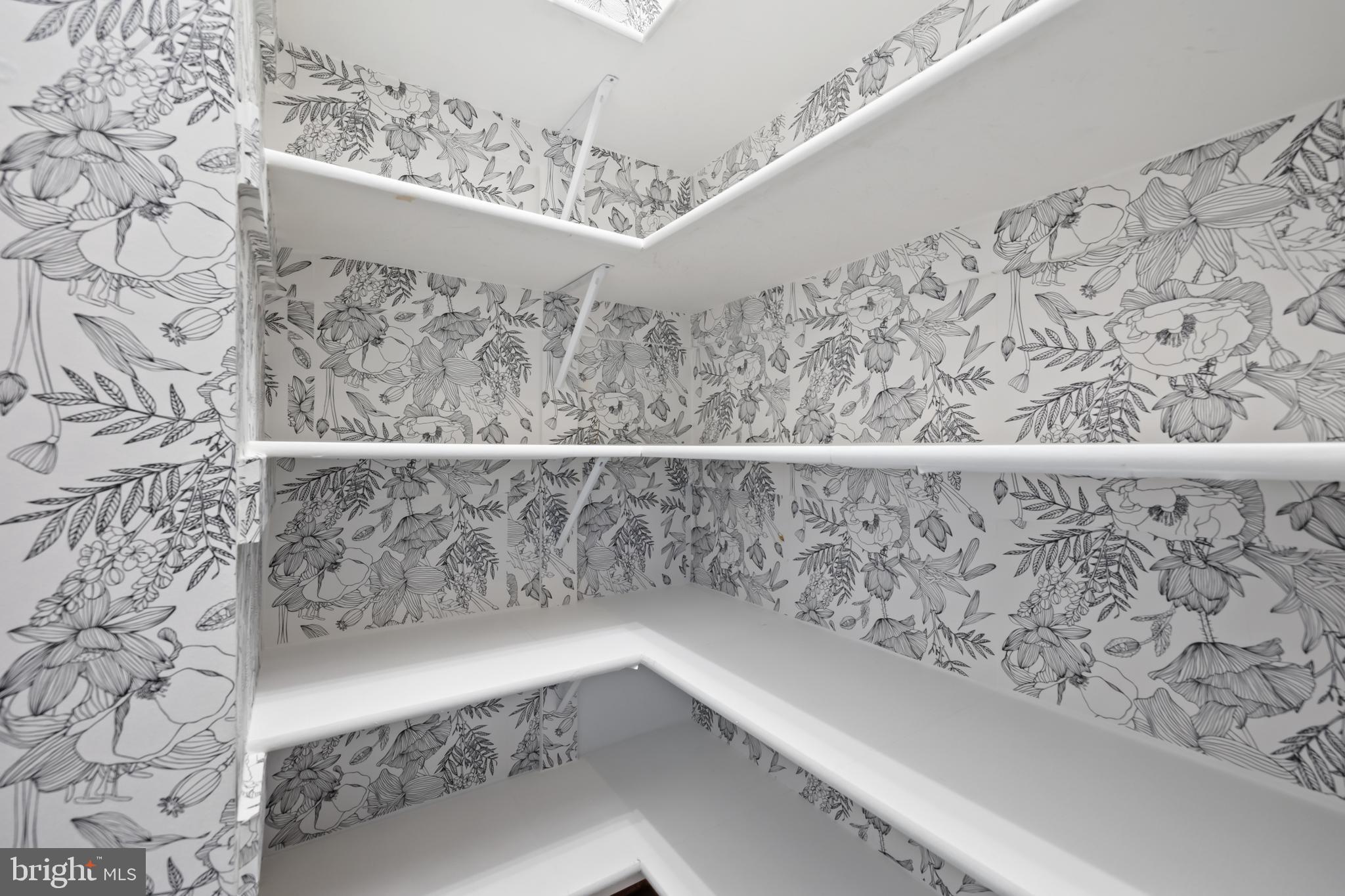 NORTH KENSINGTON - Residential