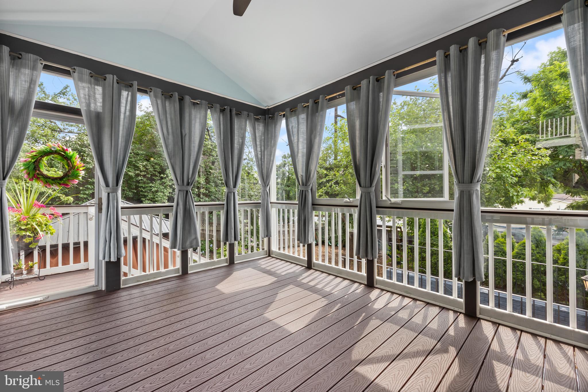 NORTH KENSINGTON - Residential