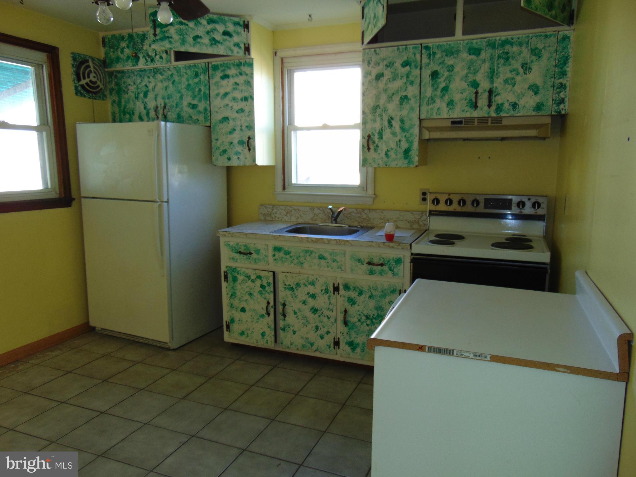 RIVIERA BEACH - Residential