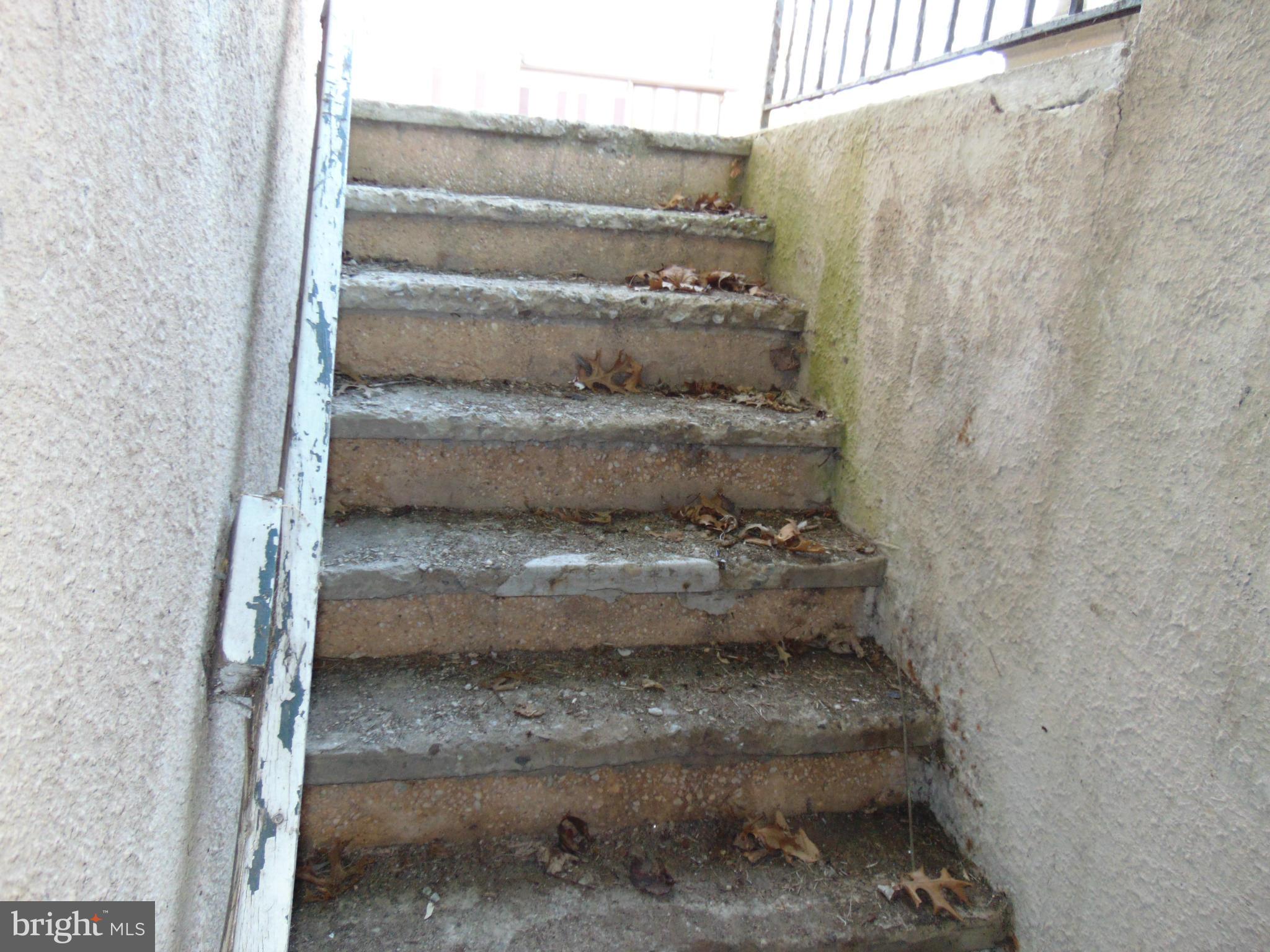 RIVIERA BEACH - Residential