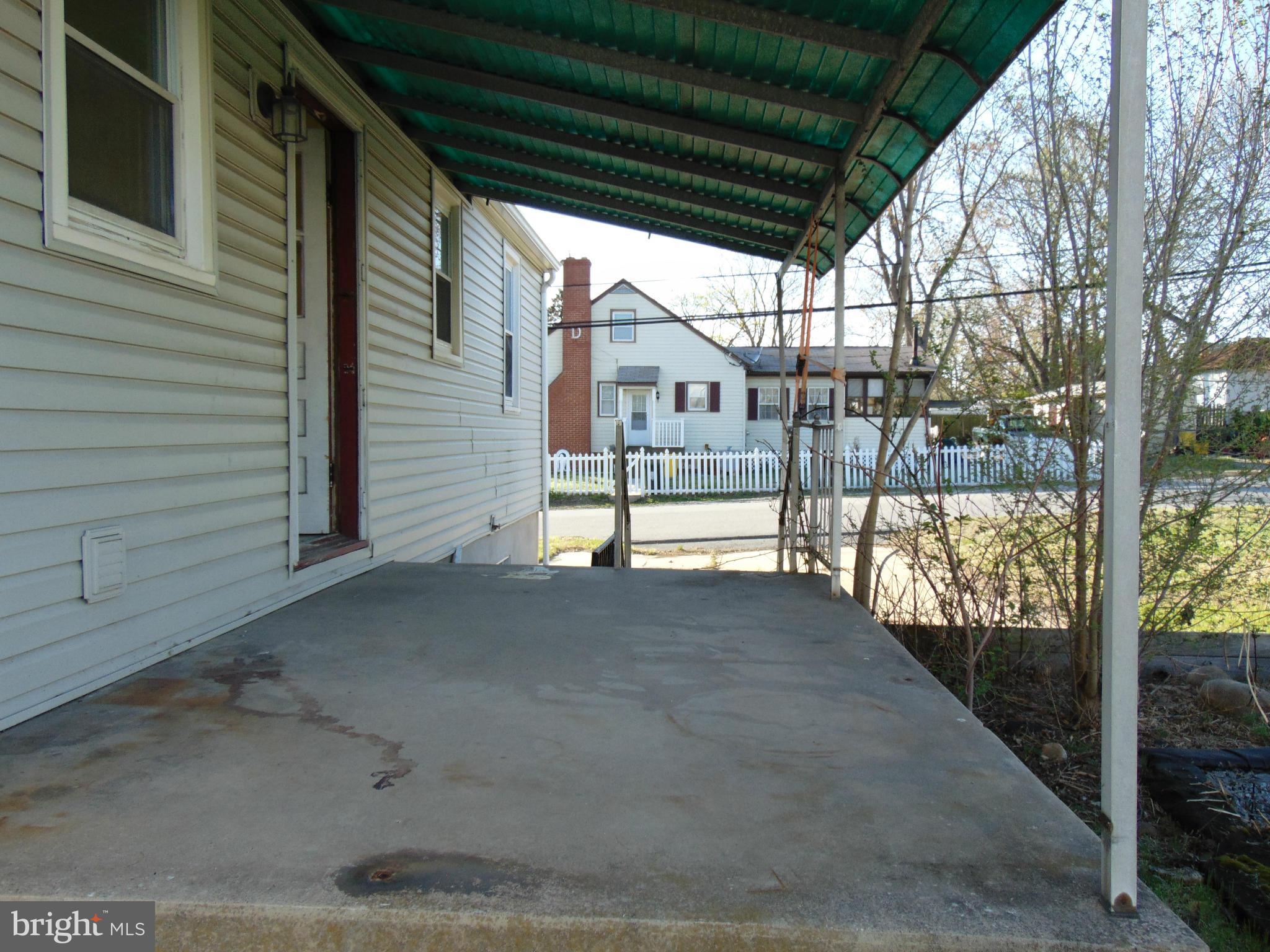 RIVIERA BEACH - Residential