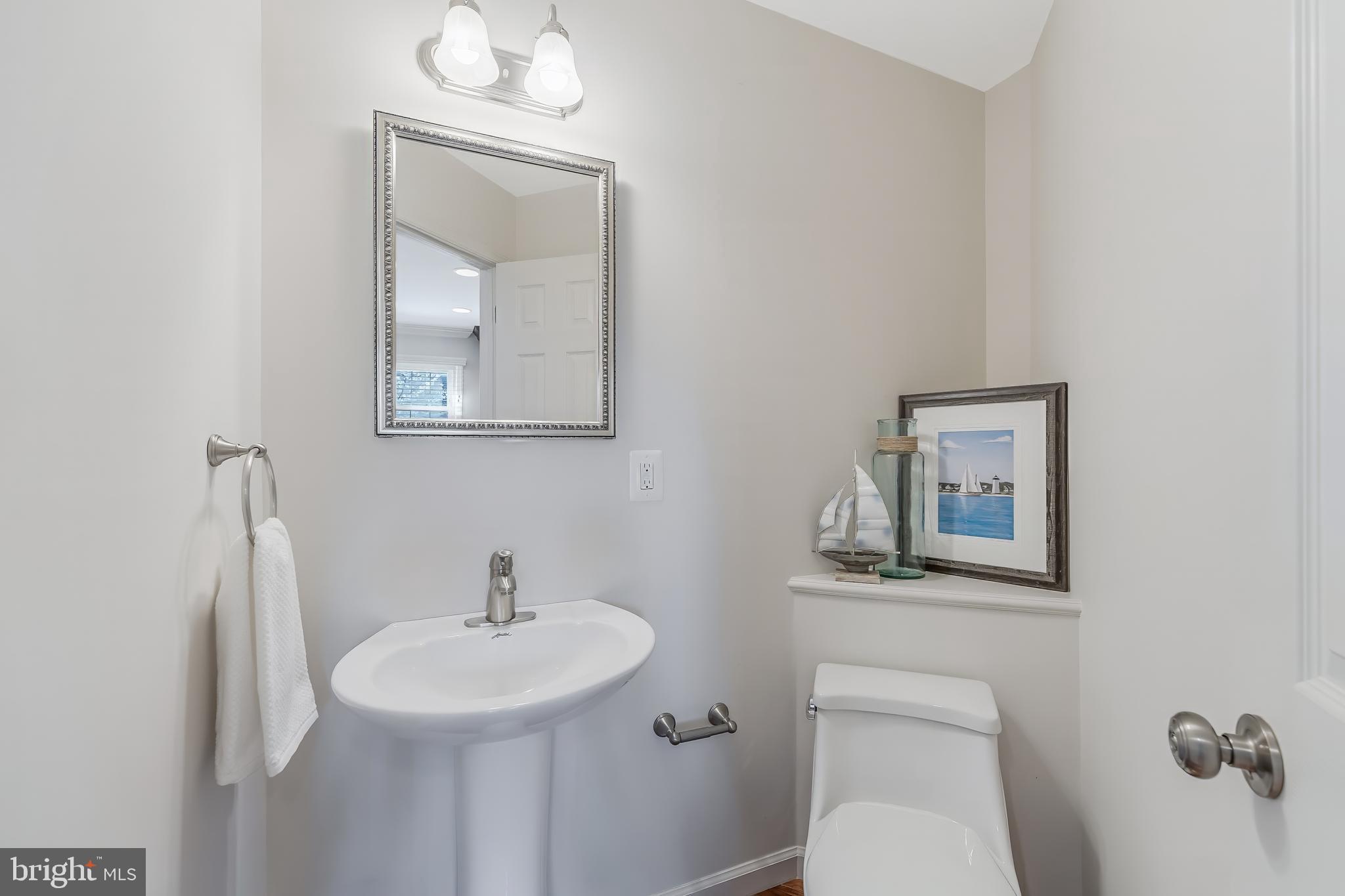 CHANTILLY HIGHLANDS - Residential