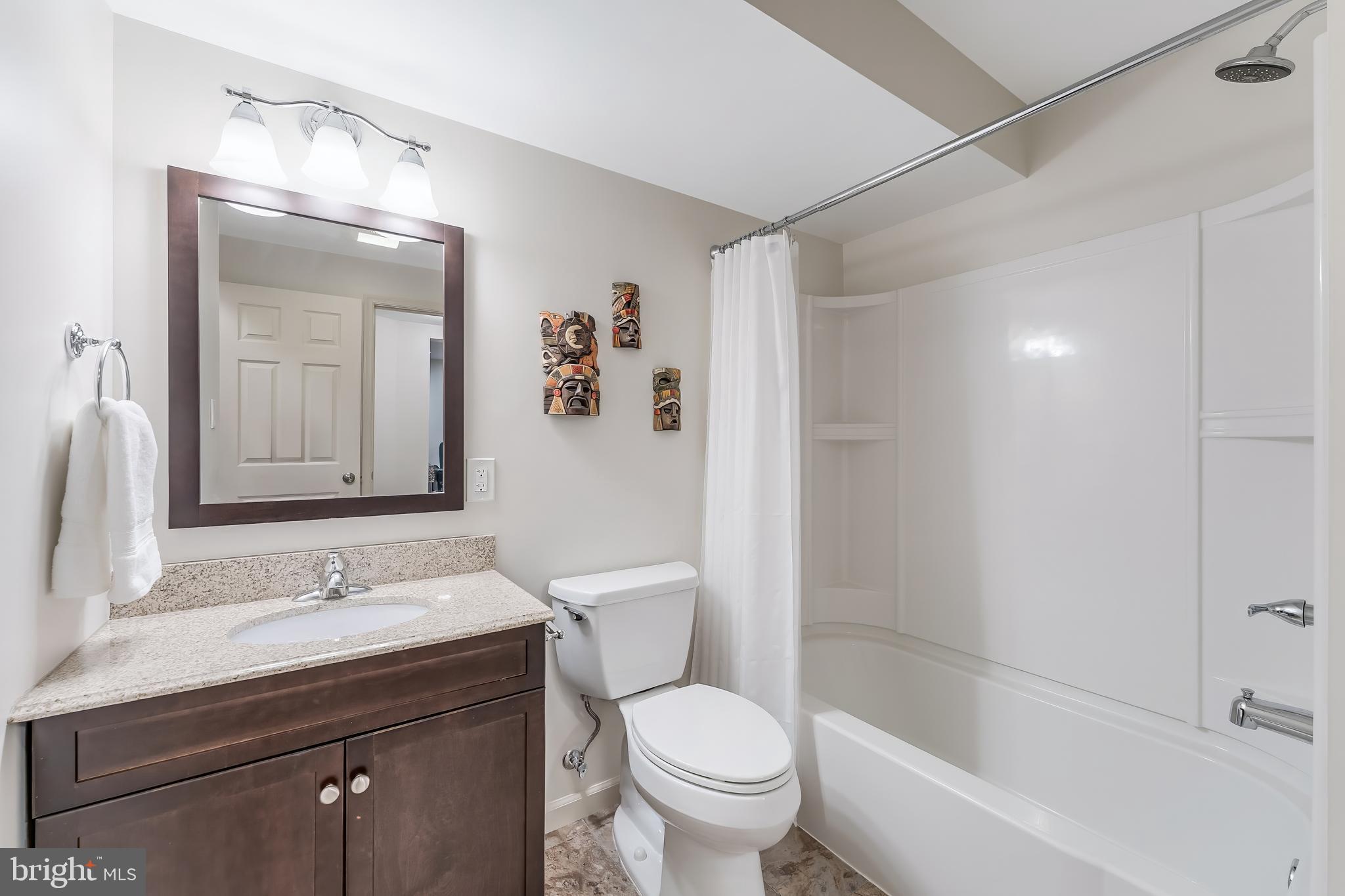 CHANTILLY HIGHLANDS - Residential