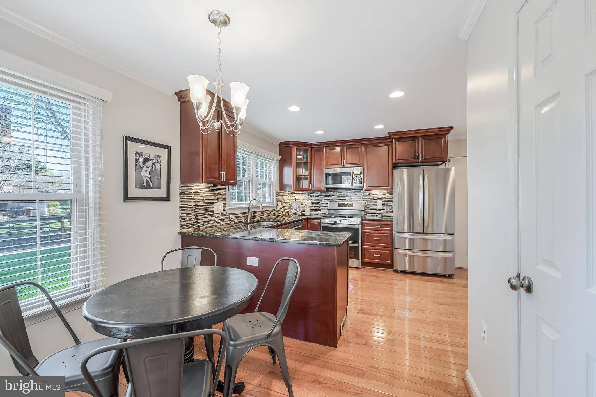 CHANTILLY HIGHLANDS - Residential