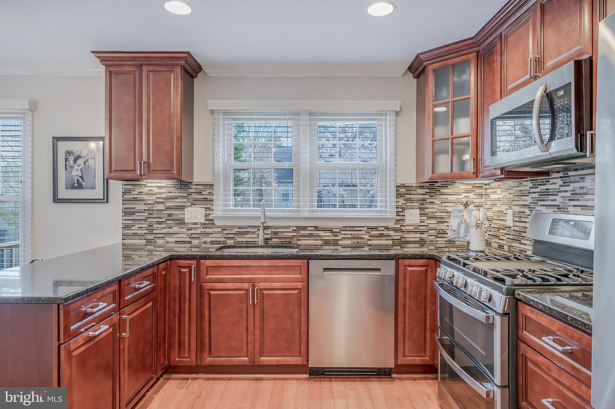 CHANTILLY HIGHLANDS - Residential