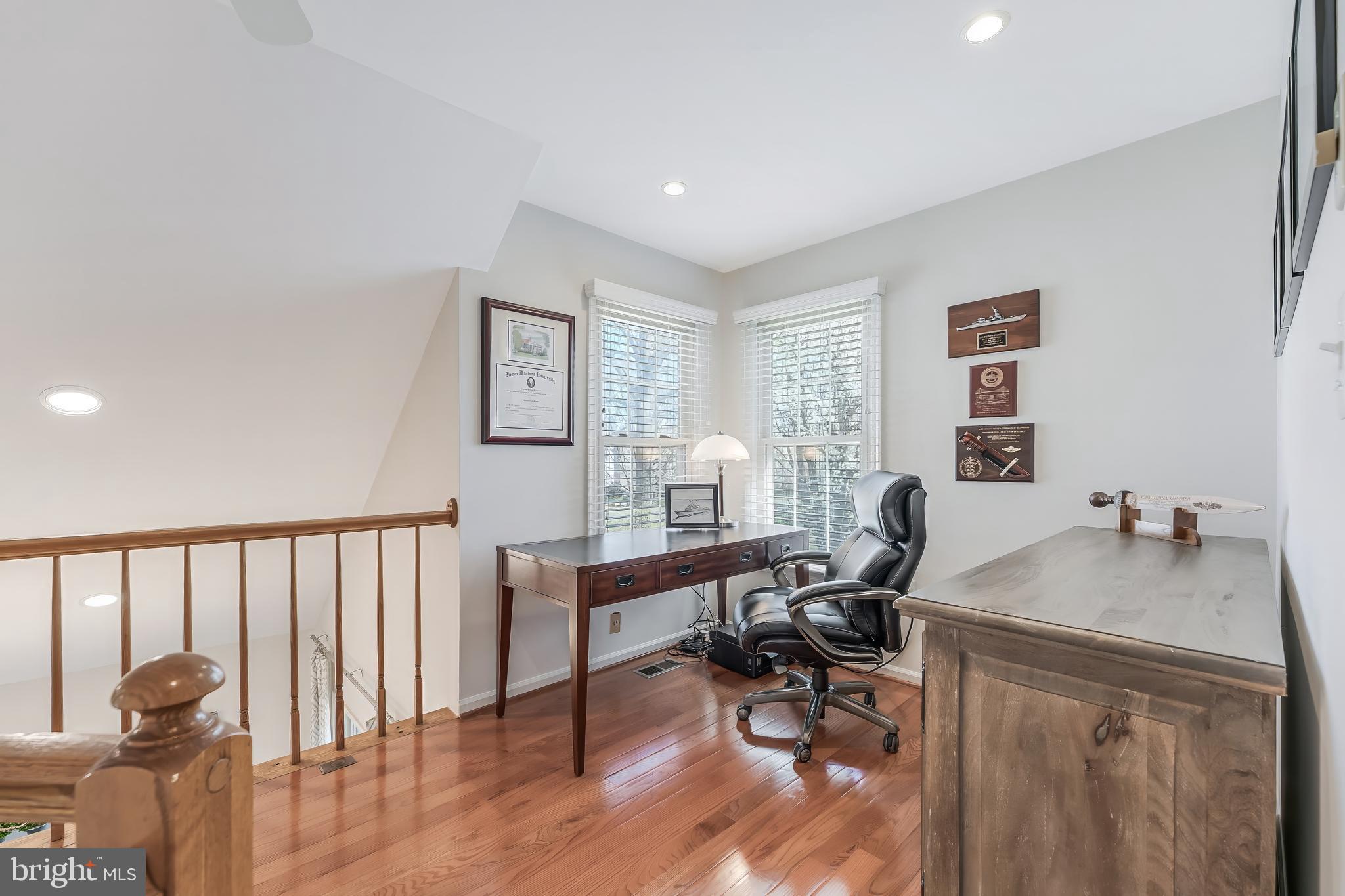 CHANTILLY HIGHLANDS - Residential