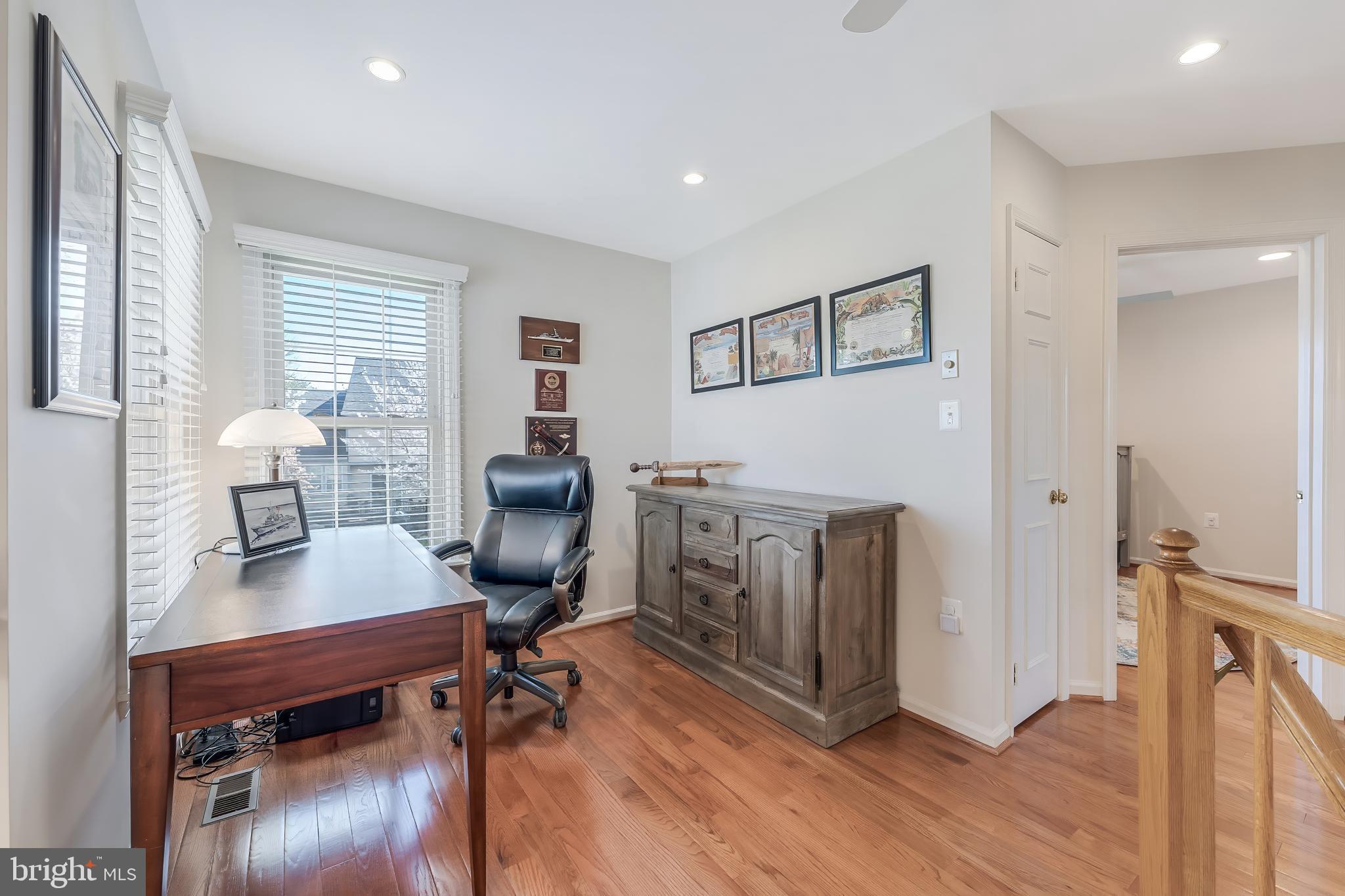 CHANTILLY HIGHLANDS - Residential